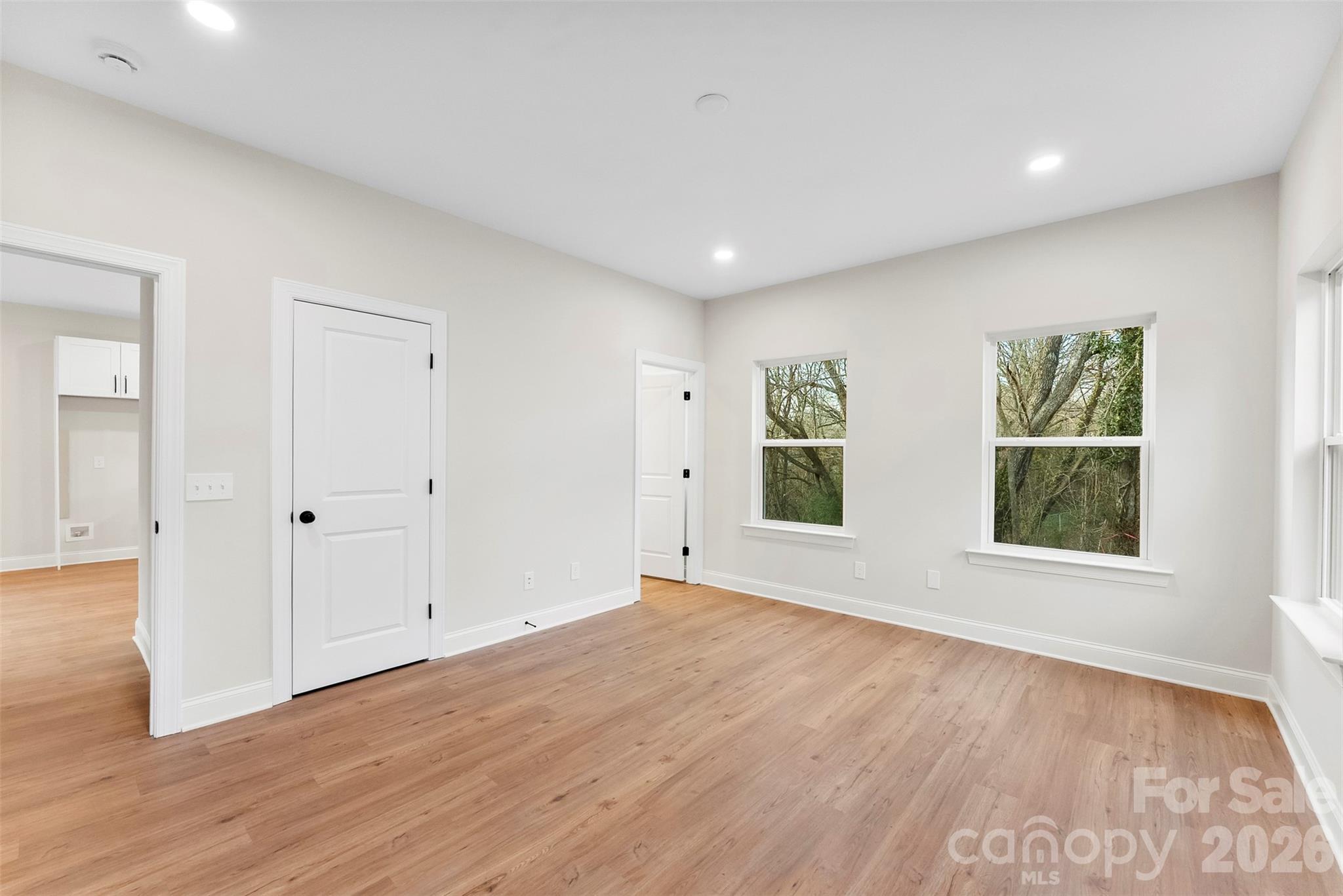 1558 7th Avenue Drive SW — Hickory