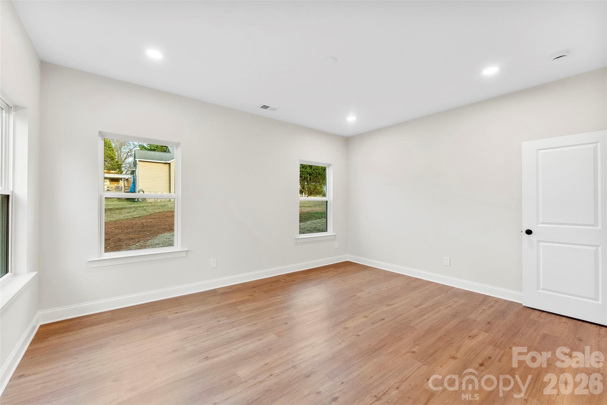 1558 7th Avenue Drive SW — Hickory