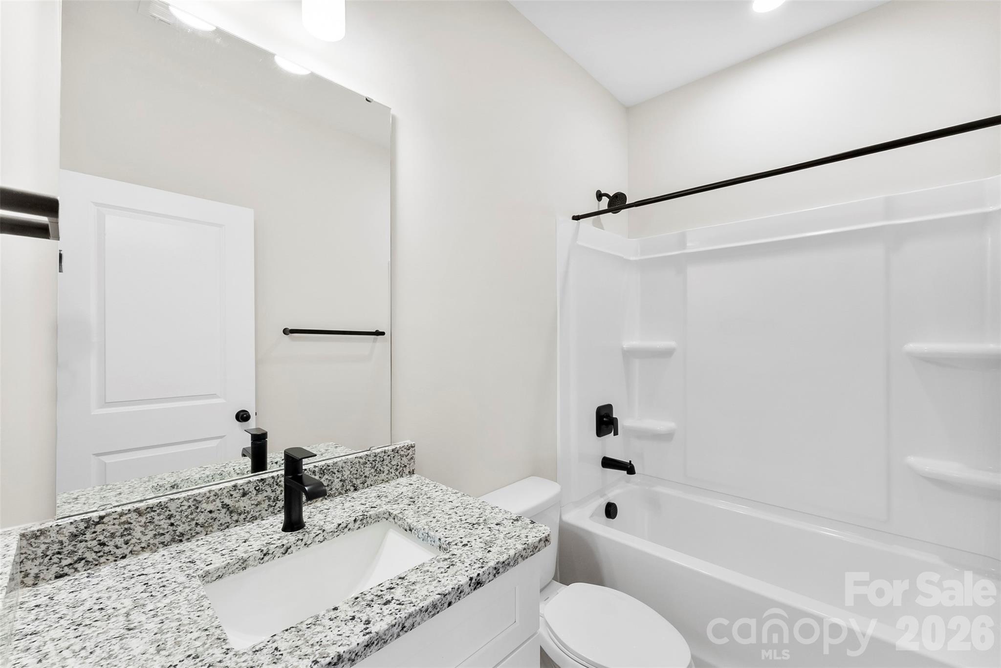 1558 7th Avenue Drive SW — Hickory