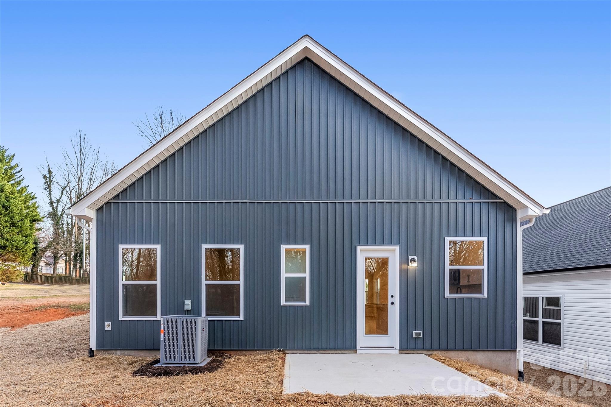 1558 7th Avenue Drive SW — Hickory
