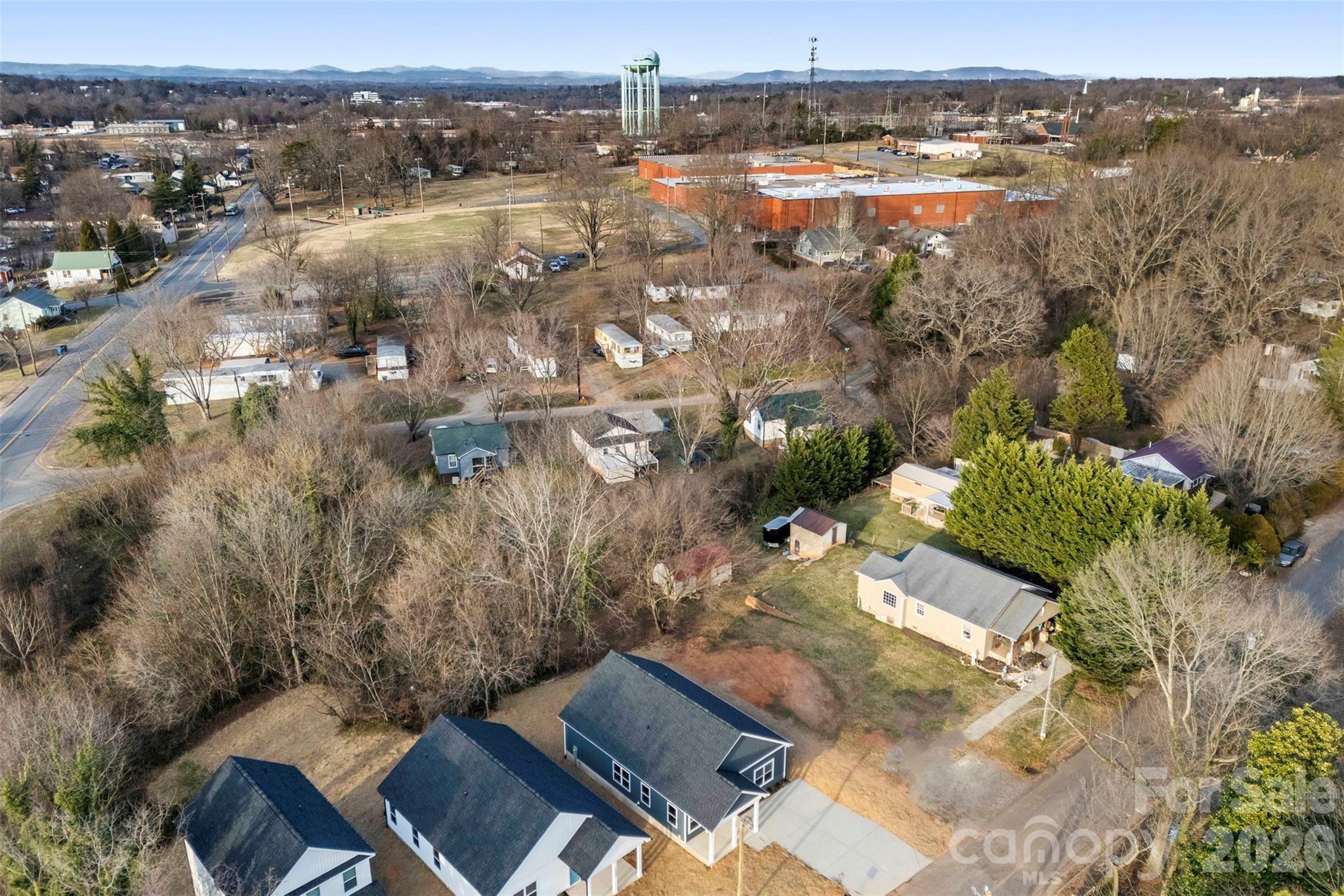 1558 7th Avenue Drive SW — Hickory