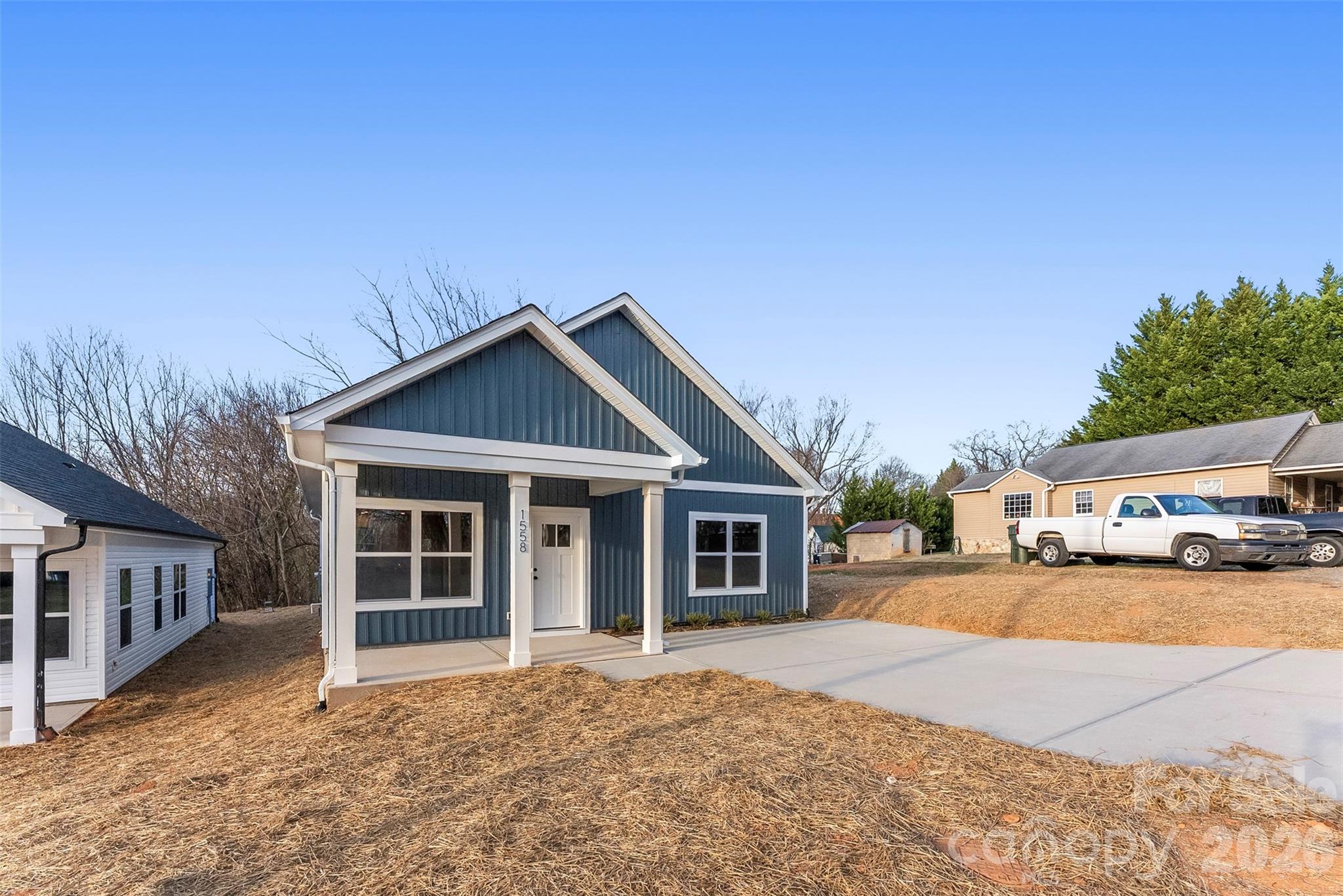 1558 7th Avenue Drive SW — Hickory