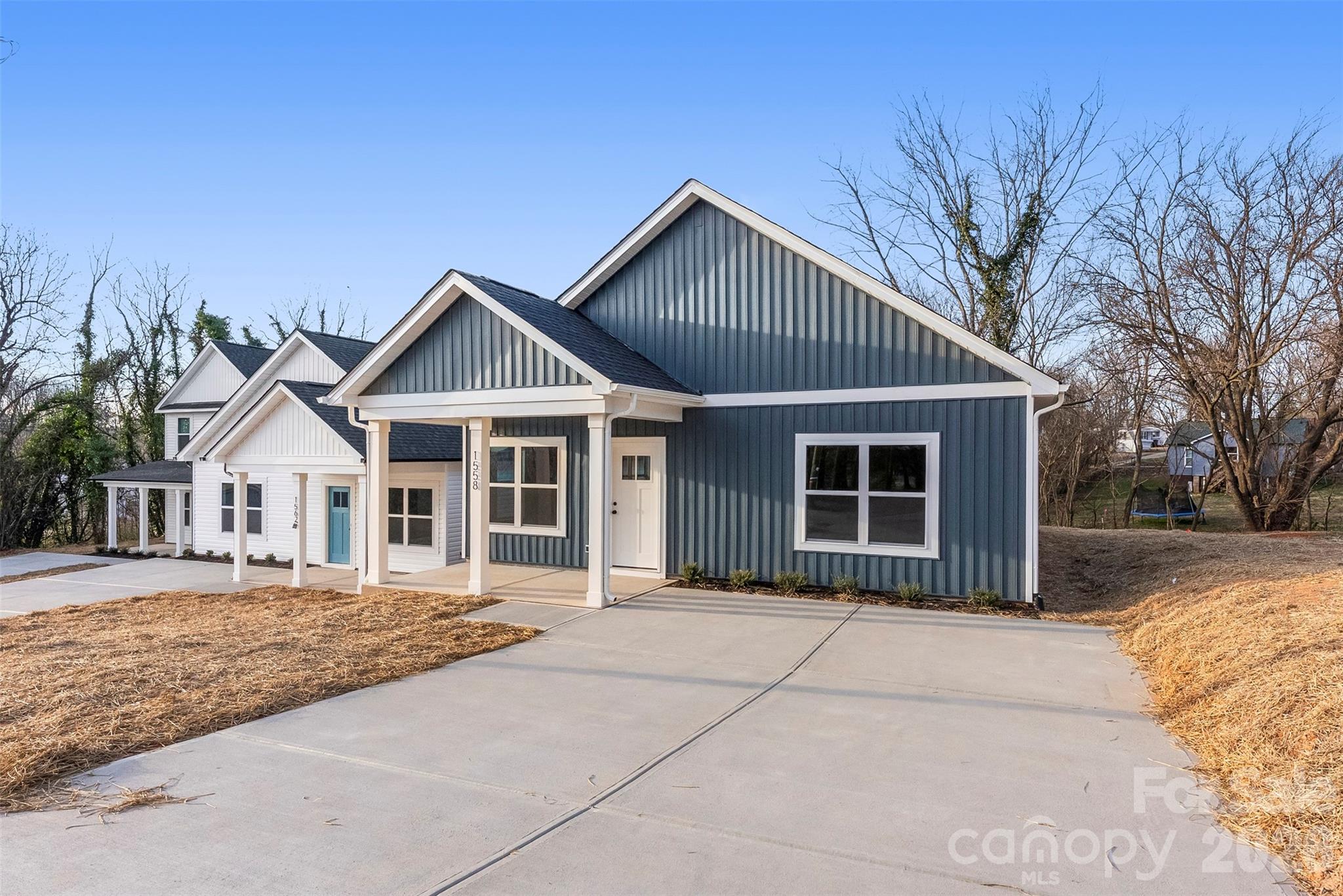 1558 7th Avenue Drive SW — Hickory