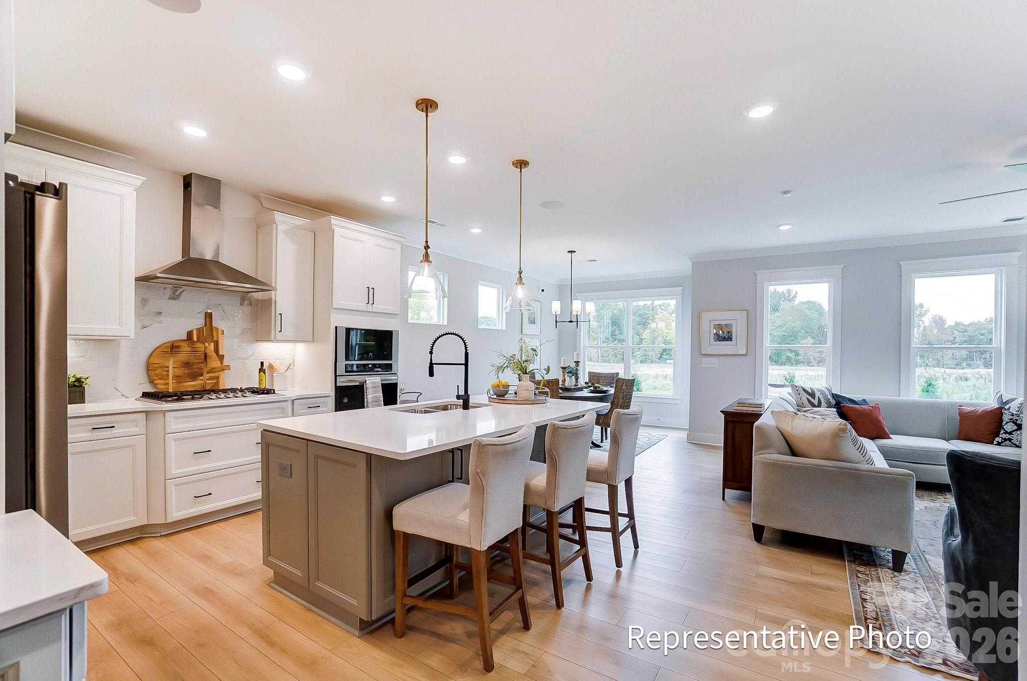 13123 Foxberry Road — Charlotte