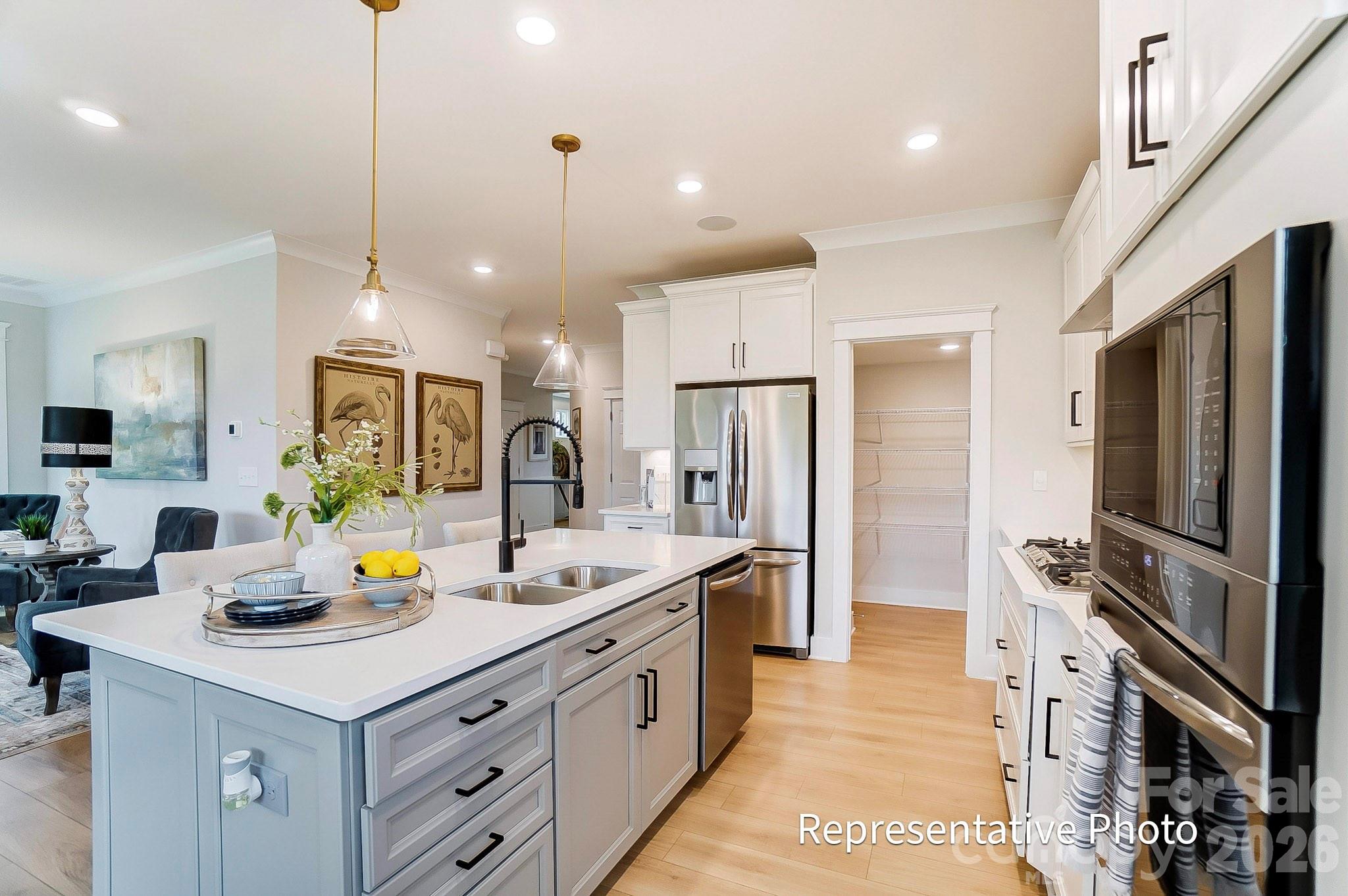 13123 Foxberry Road — Charlotte