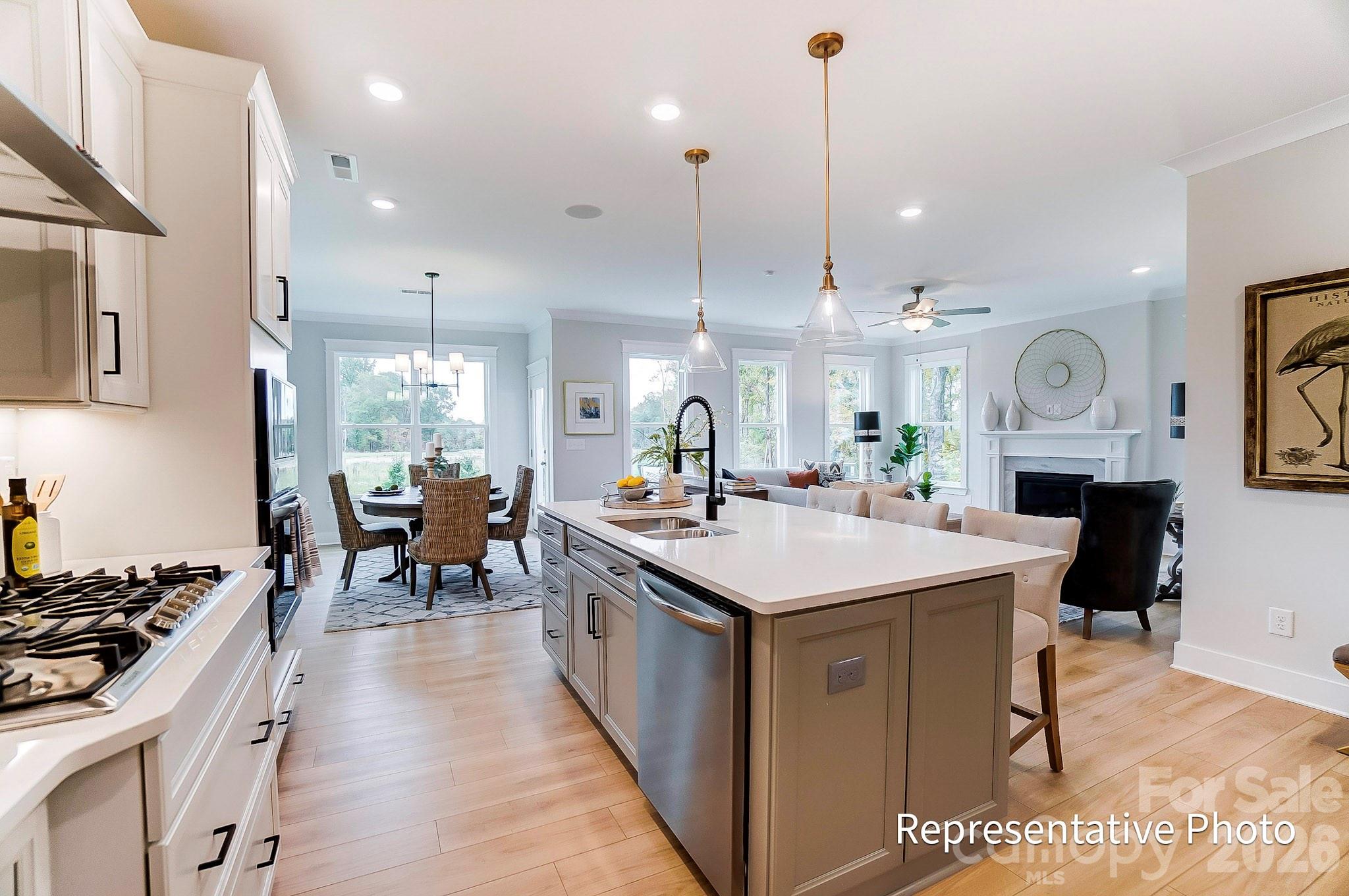 13123 Foxberry Road — Charlotte