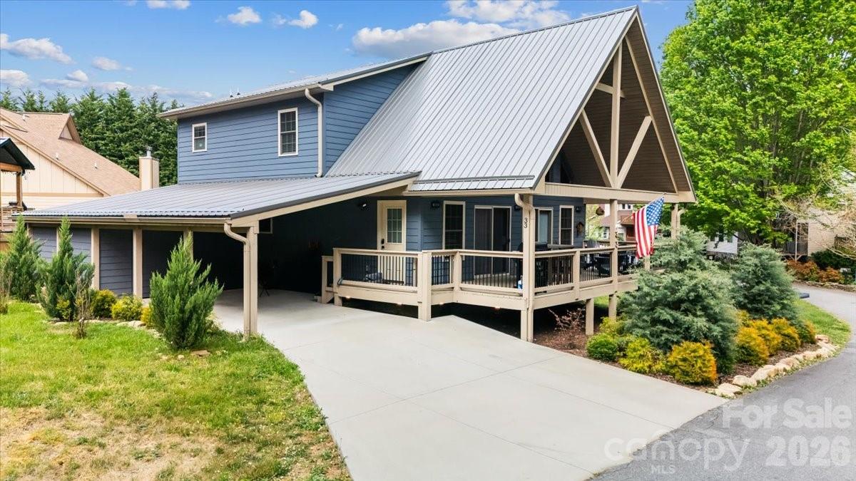 33 Indian Trace Road — Maggie Valley