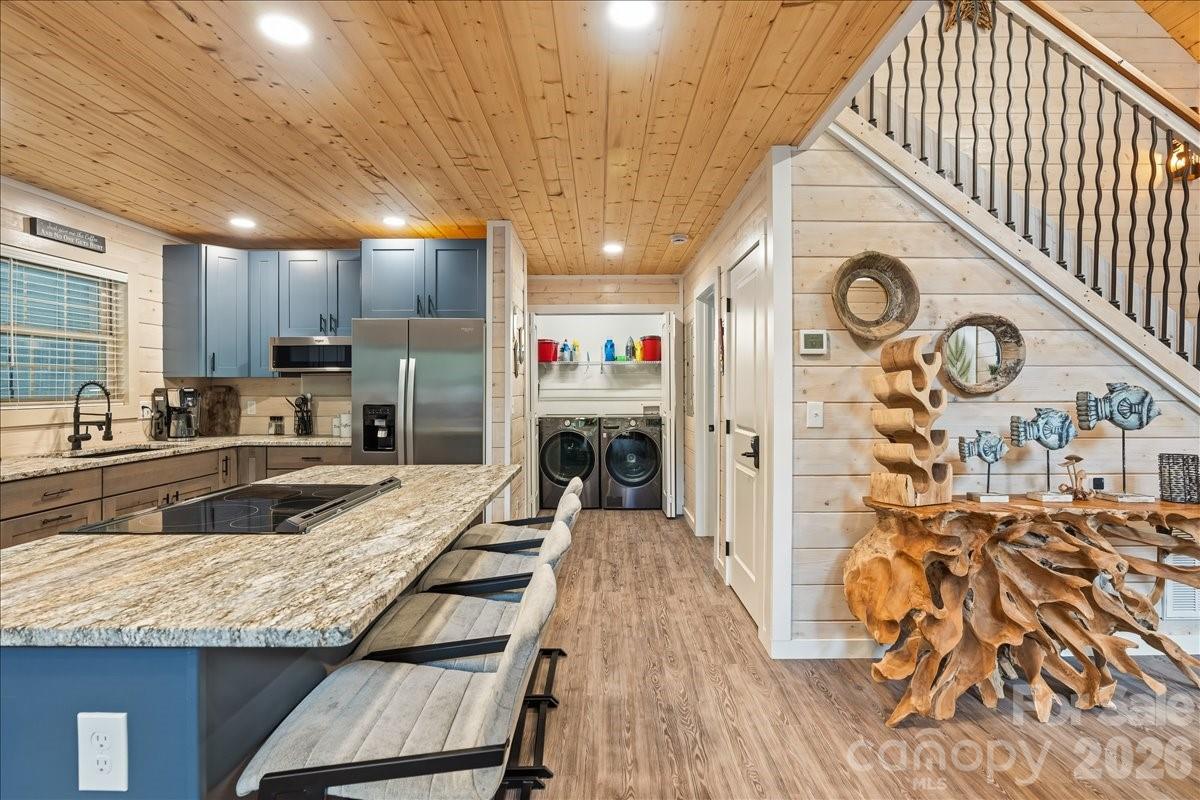 33 Indian Trace Road — Maggie Valley
