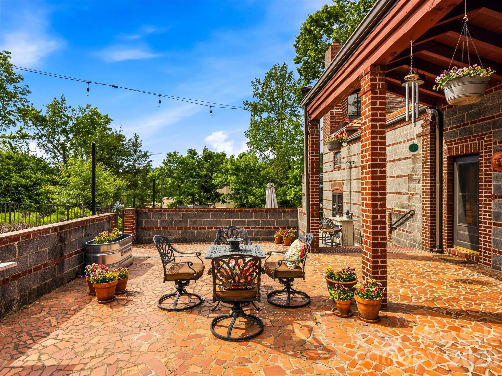 24 Kimberly Avenue — Asheville
