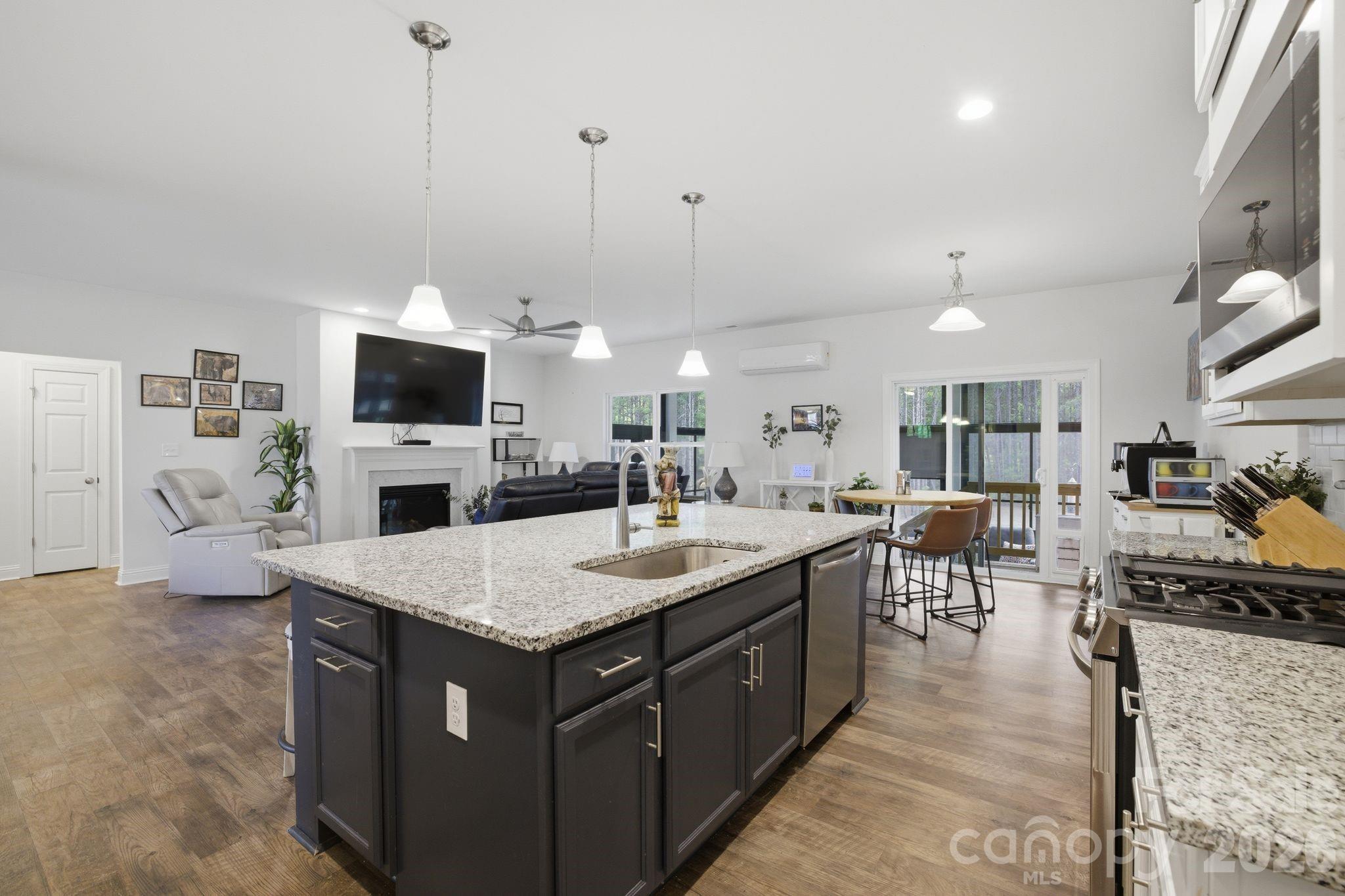 314 Potters Landing — Denton