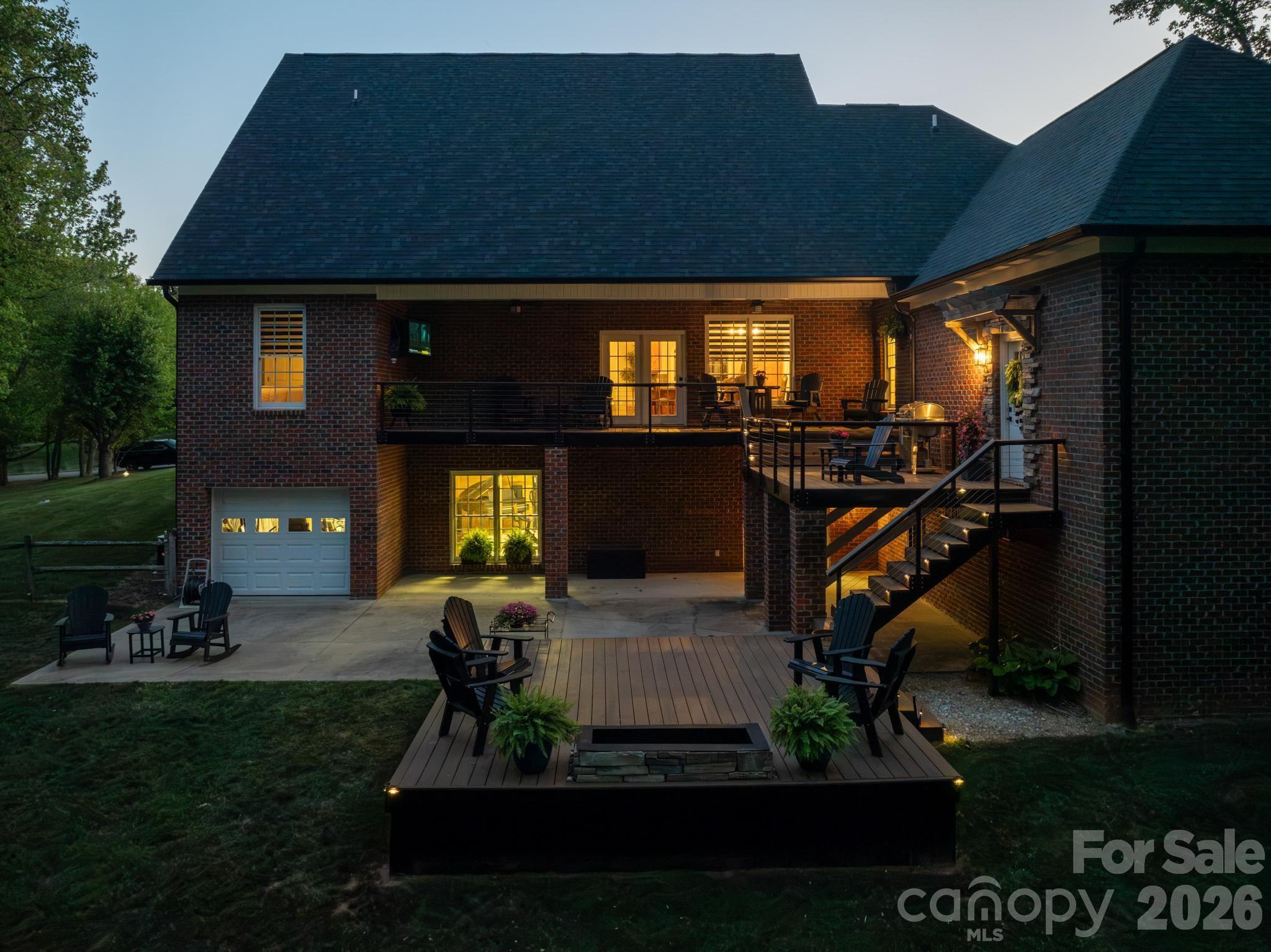 2447 Thornfield Drive — Lenoir