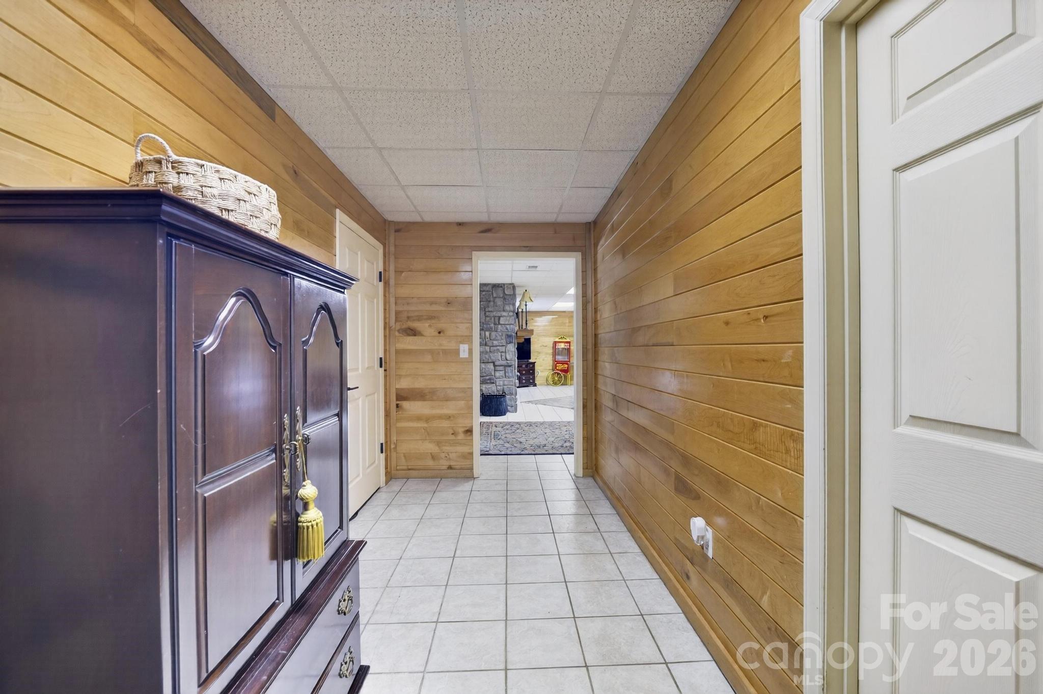 2447 Thornfield Drive — Lenoir