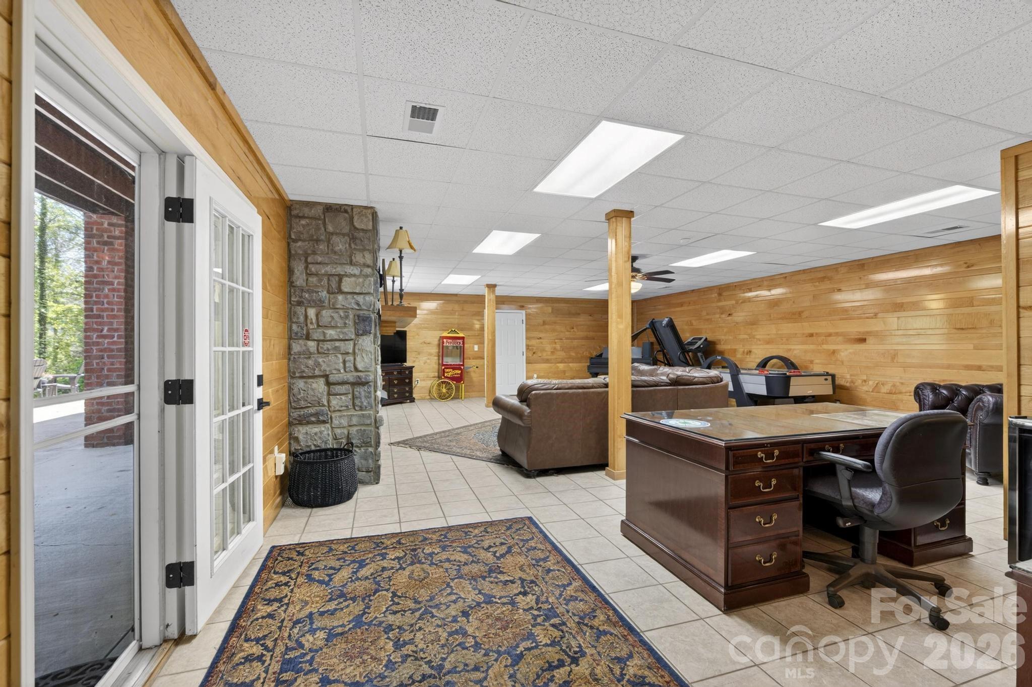 2447 Thornfield Drive — Lenoir