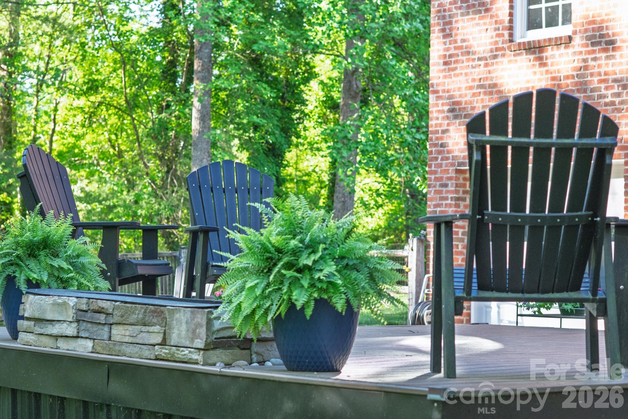2447 Thornfield Drive — Lenoir