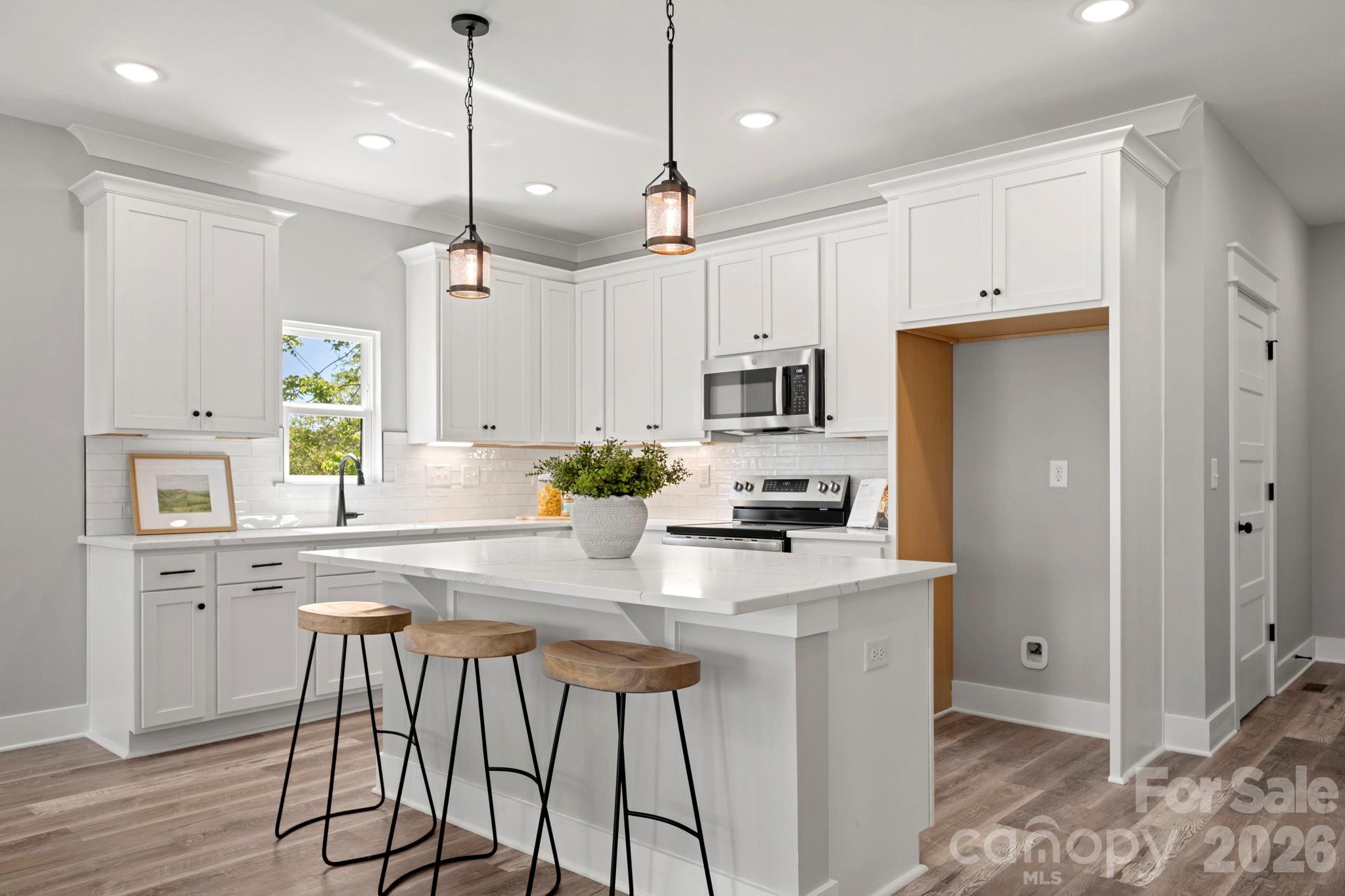 4762 Lazy Lane — Denver