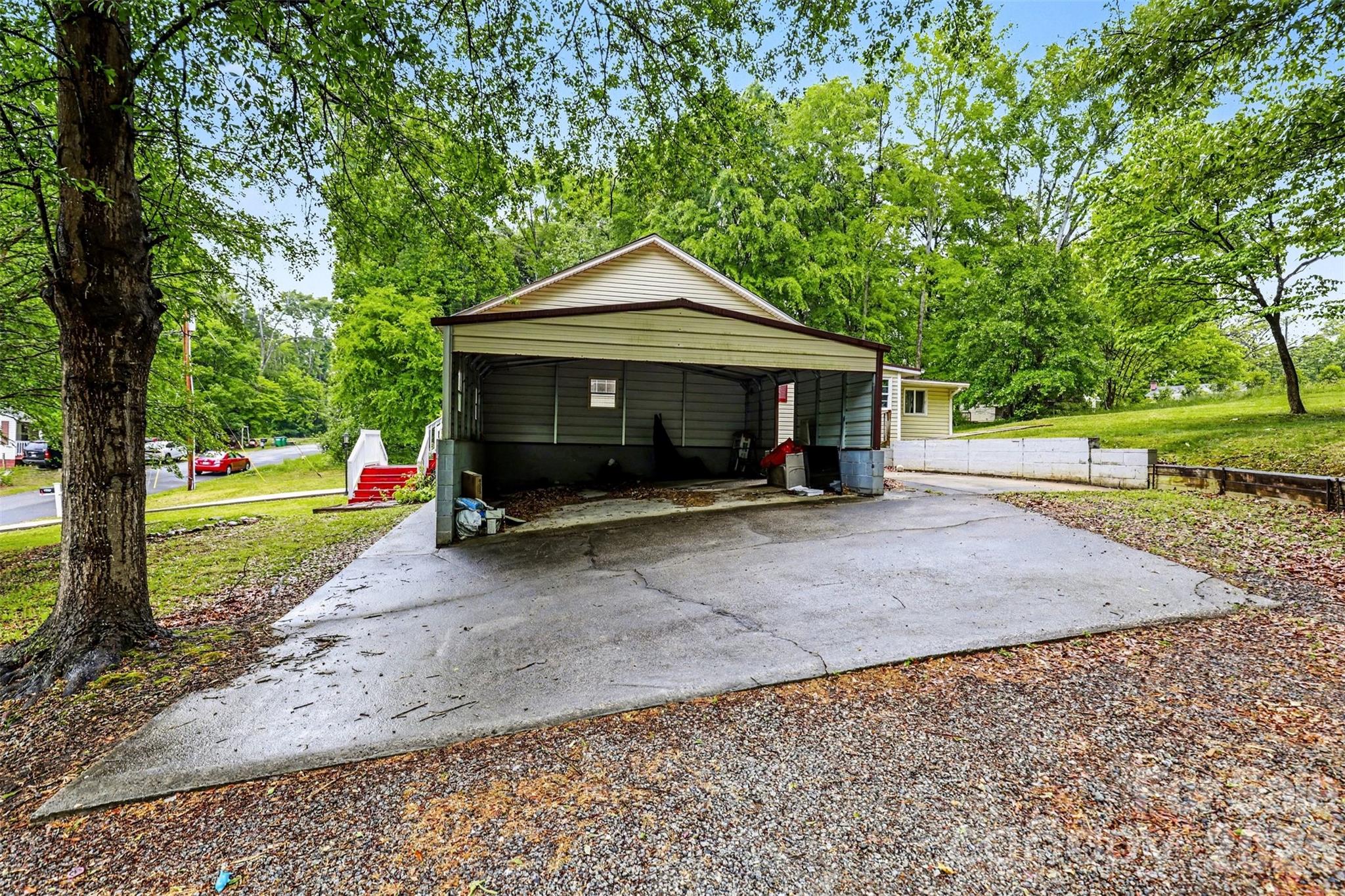 251 Rankin Road — Belmont