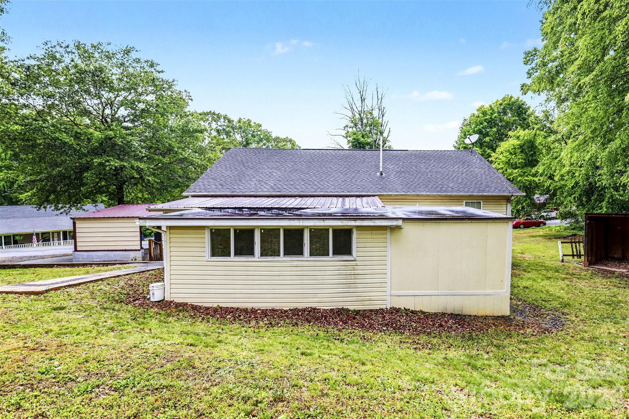 251 Rankin Road — Belmont