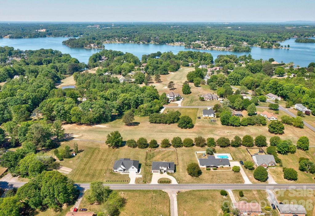 1129 Stony Point Road — Kings Mountain