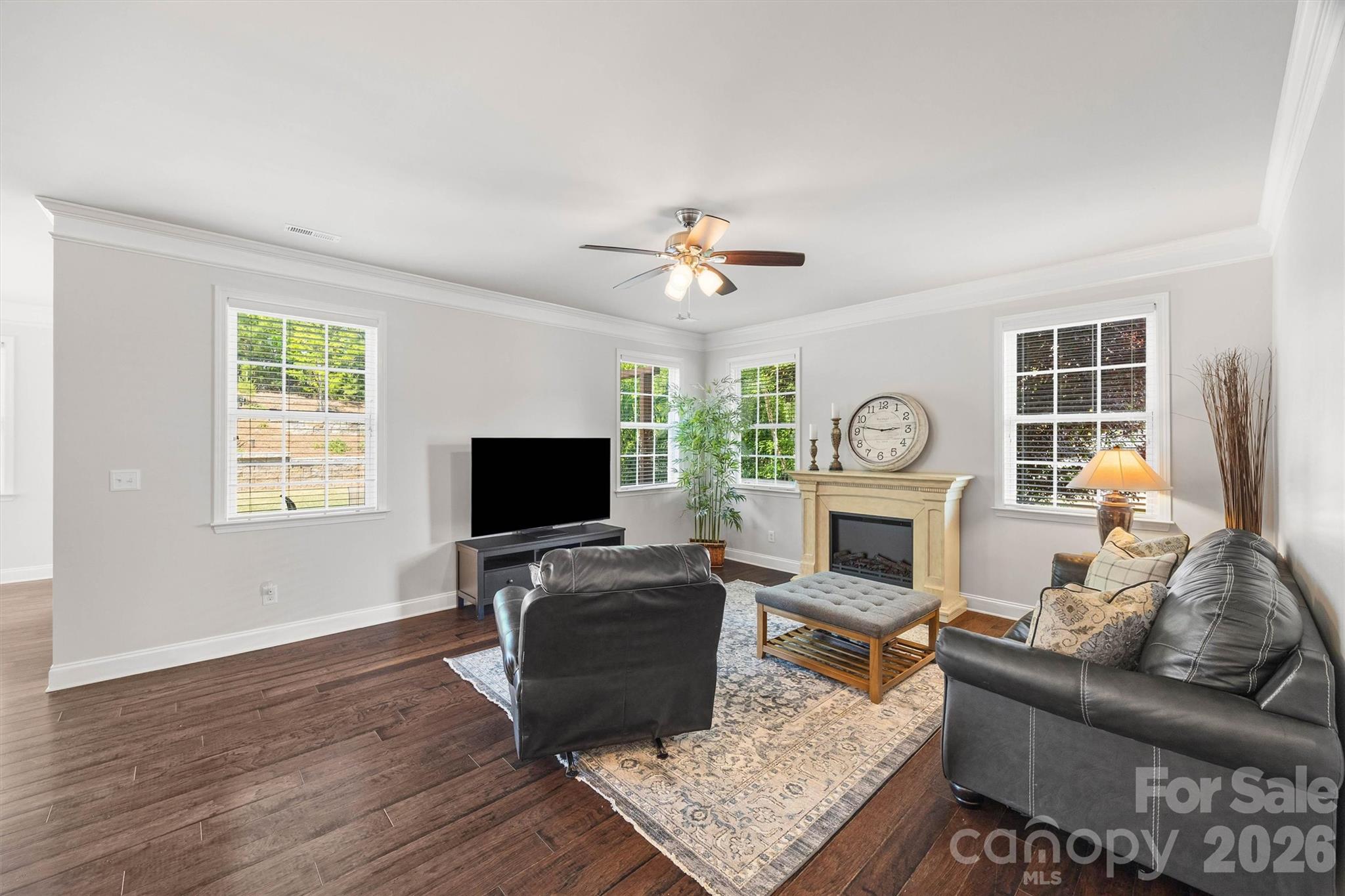 299 Annatto Way — Tega Cay