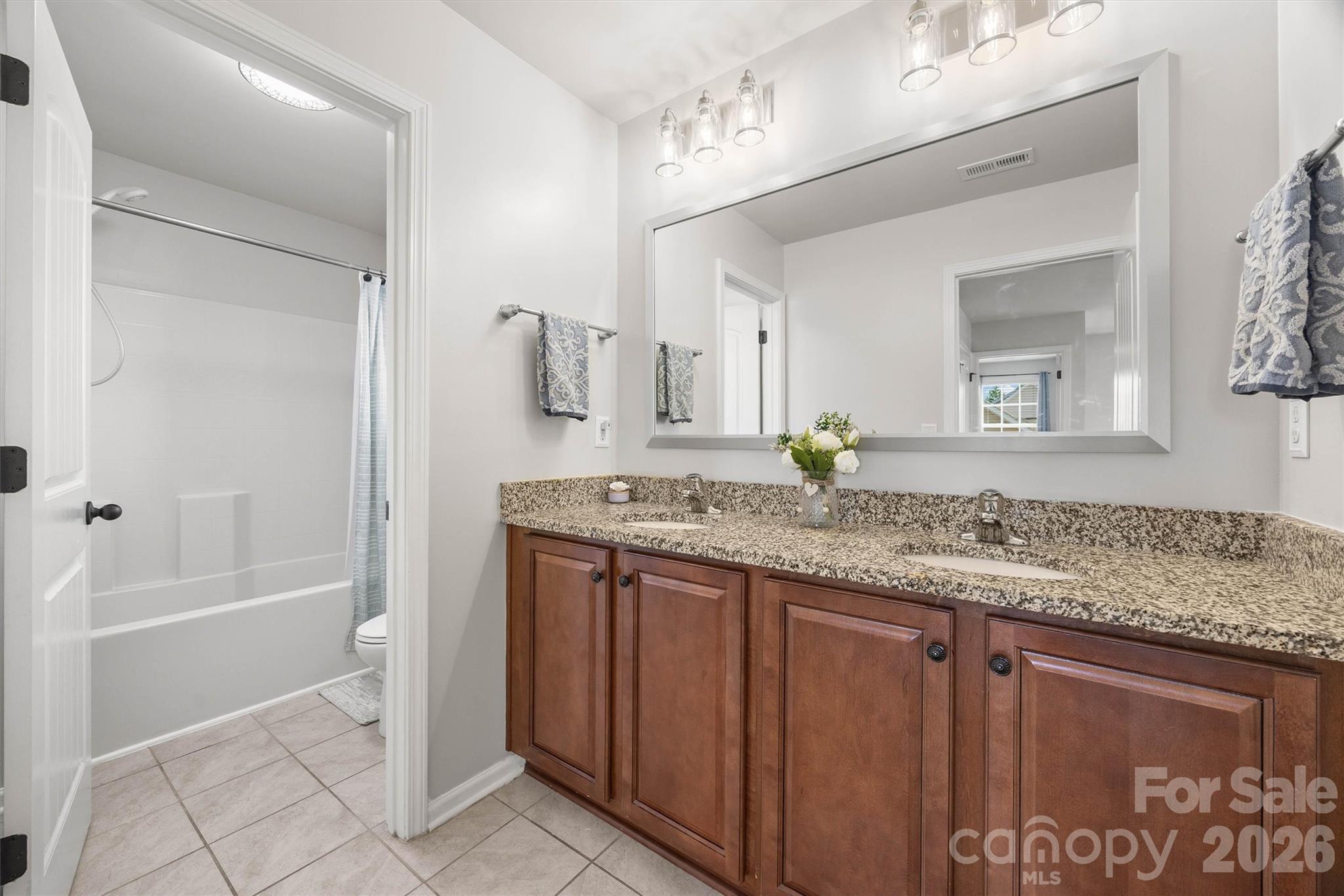 299 Annatto Way — Tega Cay