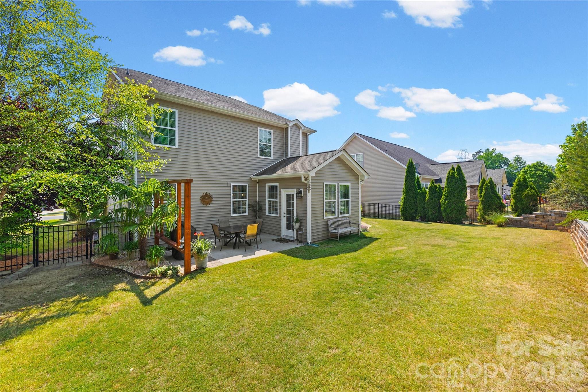 299 Annatto Way — Tega Cay