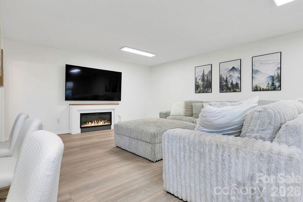 1388 King Road — Pisgah Forest