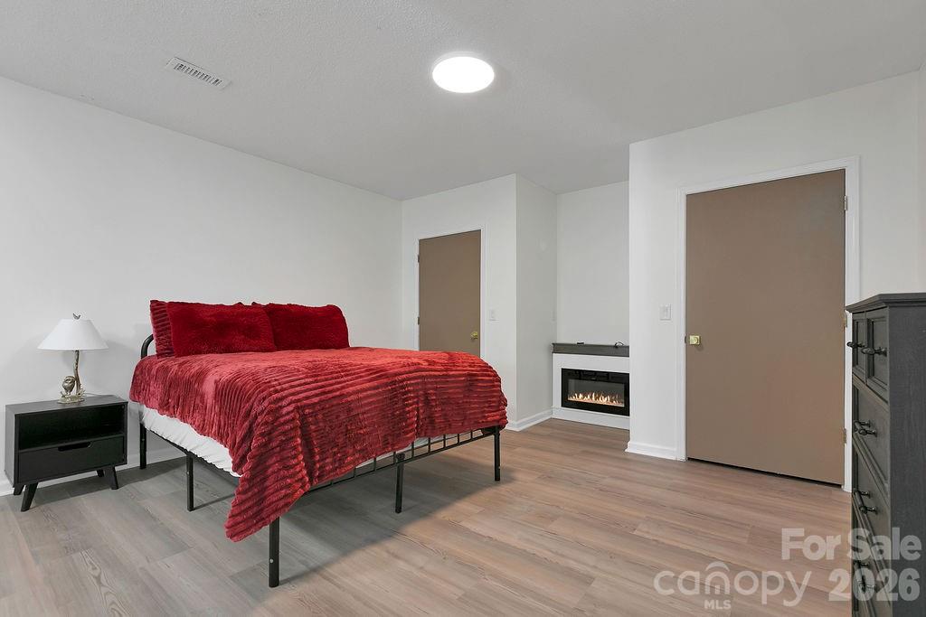1388 King Road — Pisgah Forest
