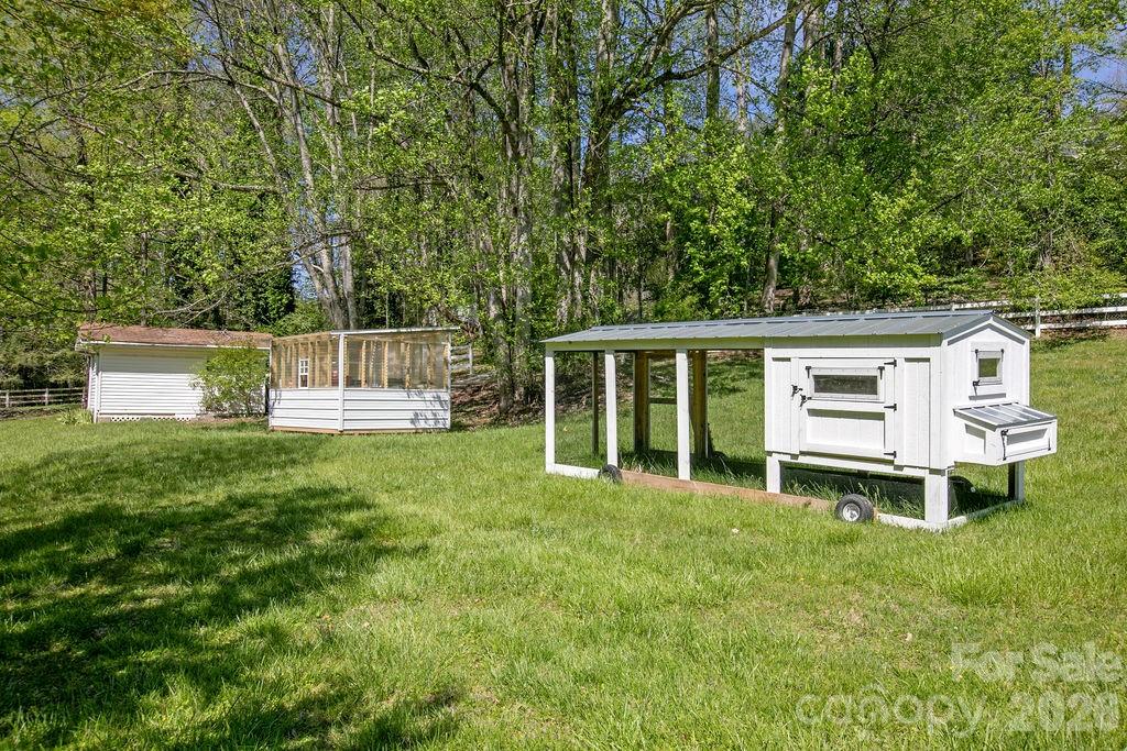 1388 King Road — Pisgah Forest