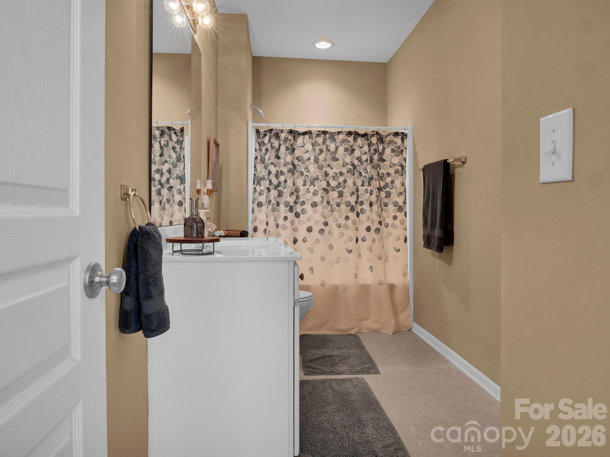 8444 Brookings Drive — Charlotte