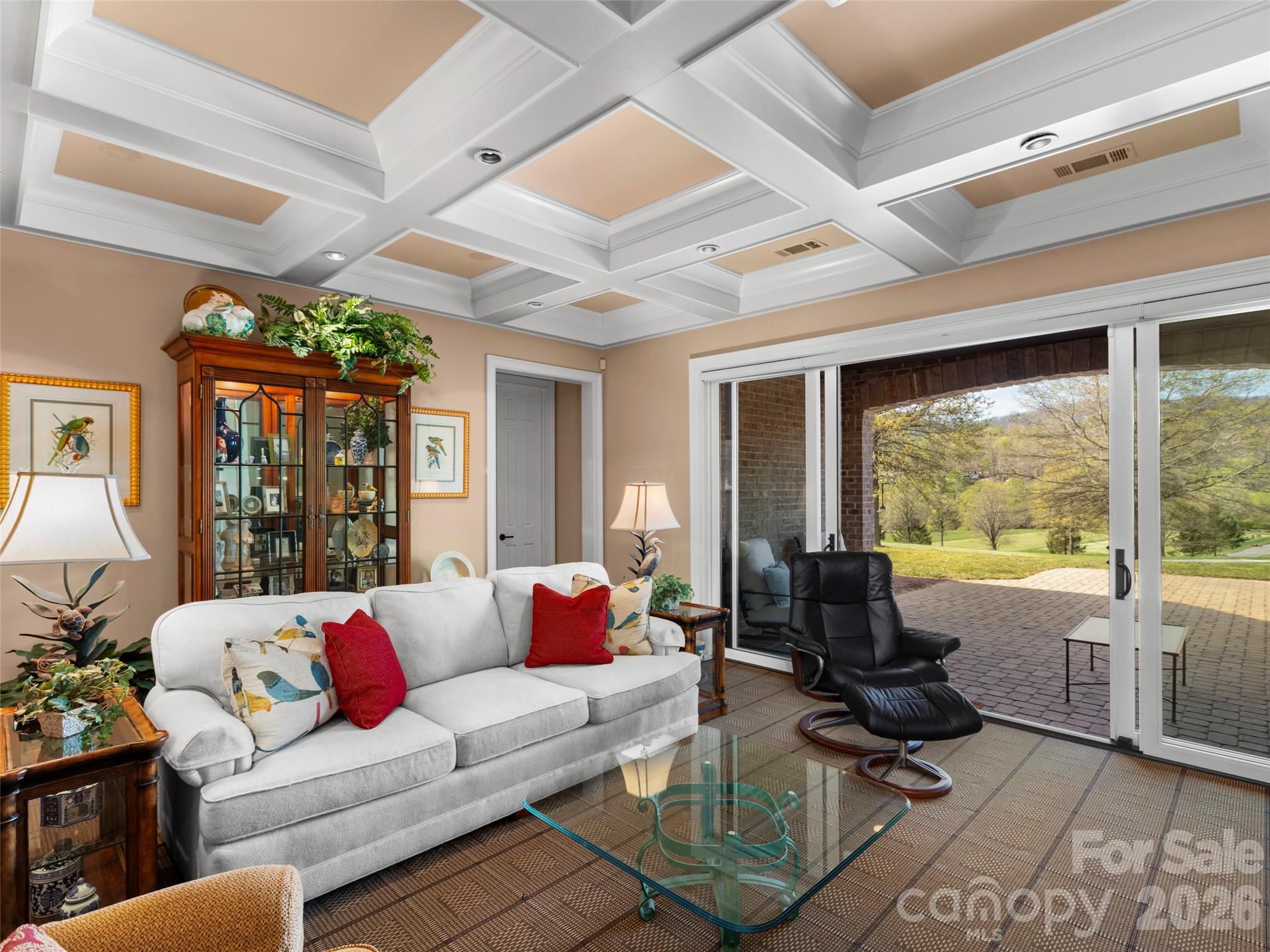 14 Golfside Court — Arden