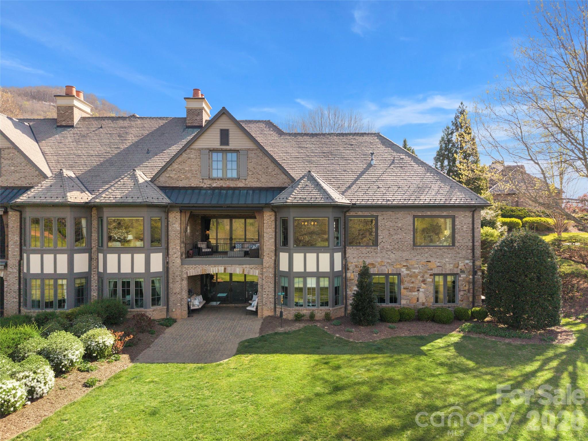 14 Golfside Court — Arden
