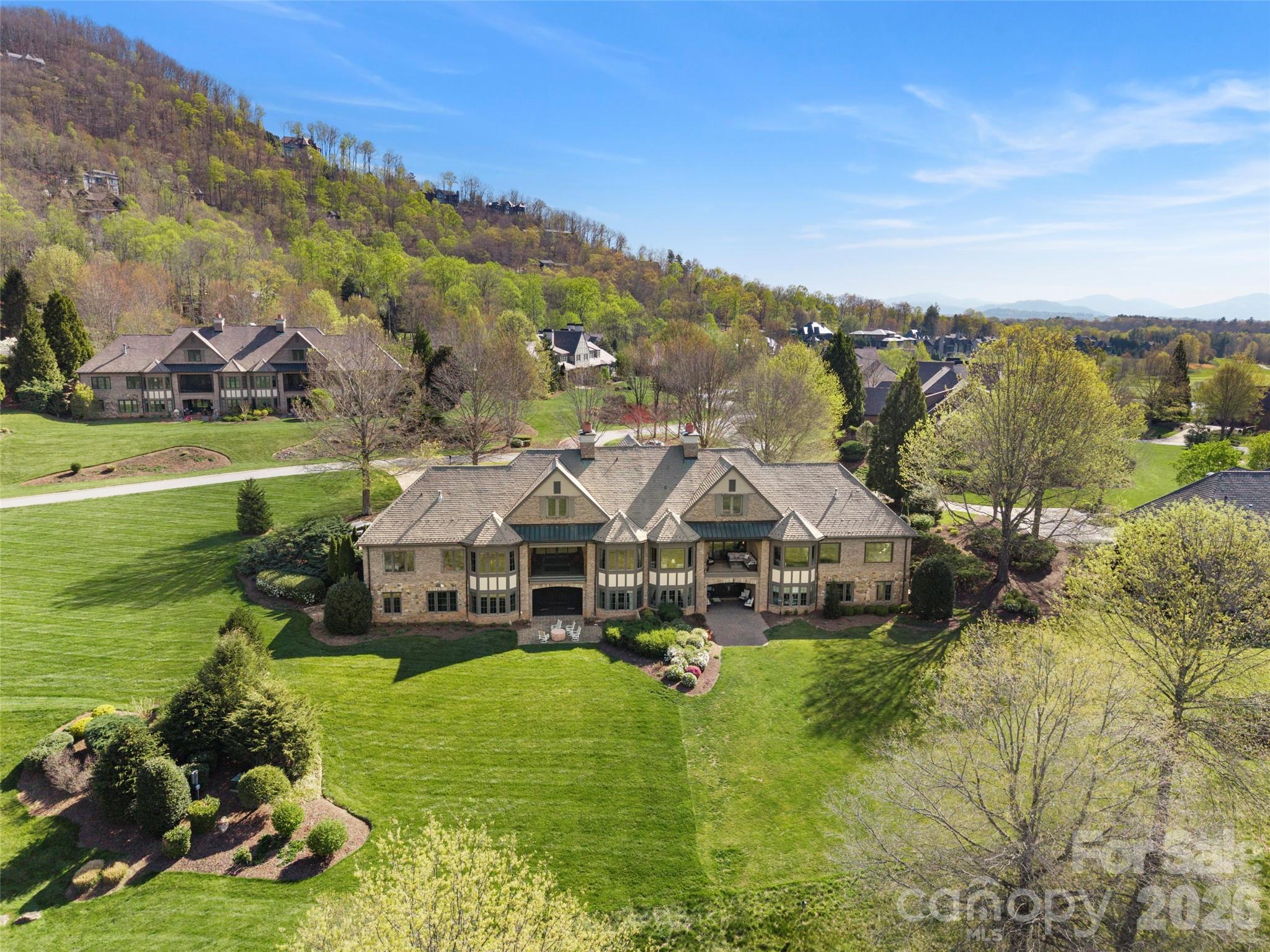 14 Golfside Court — Arden
