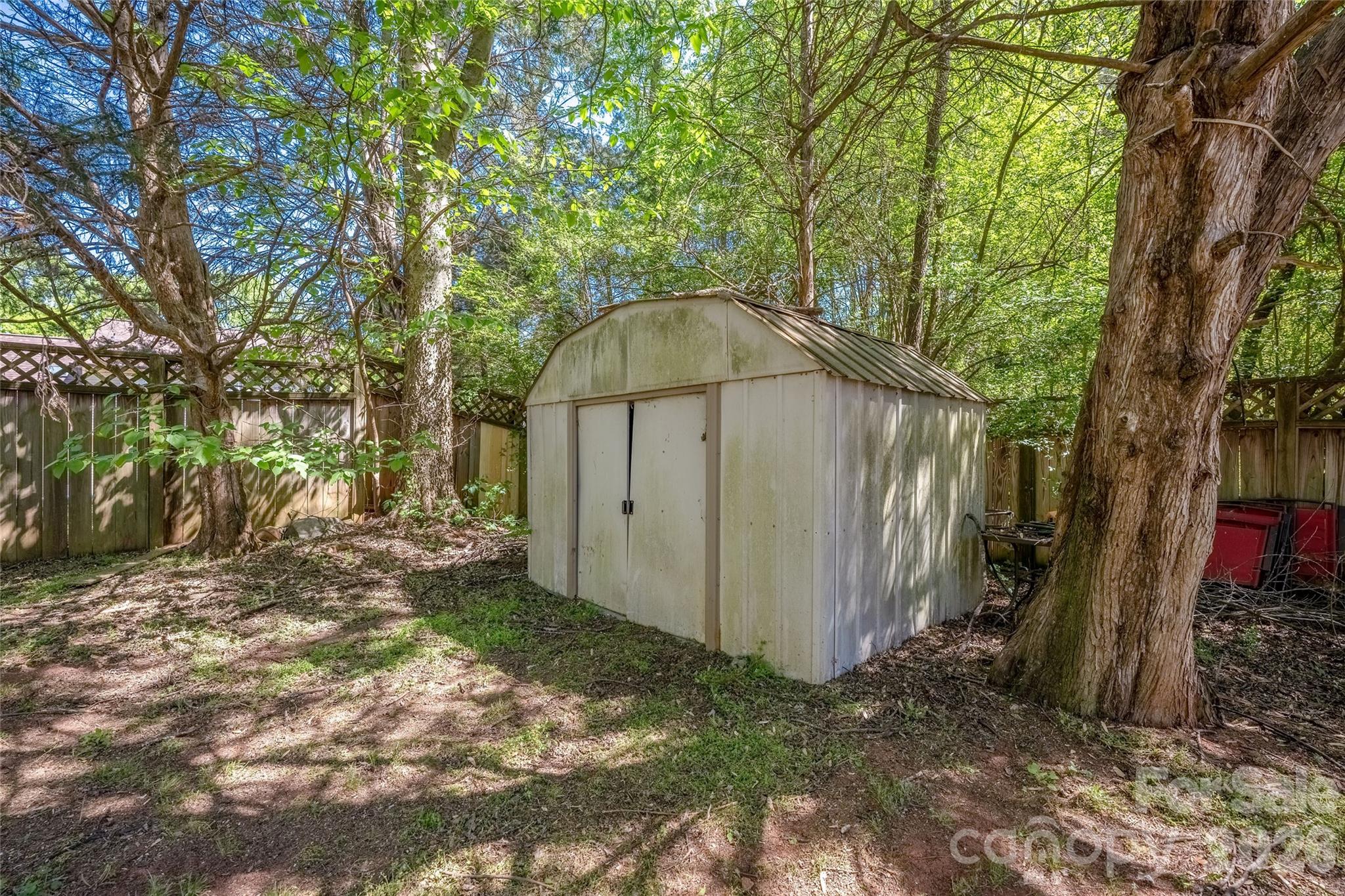 9713 Veronica Drive — Charlotte