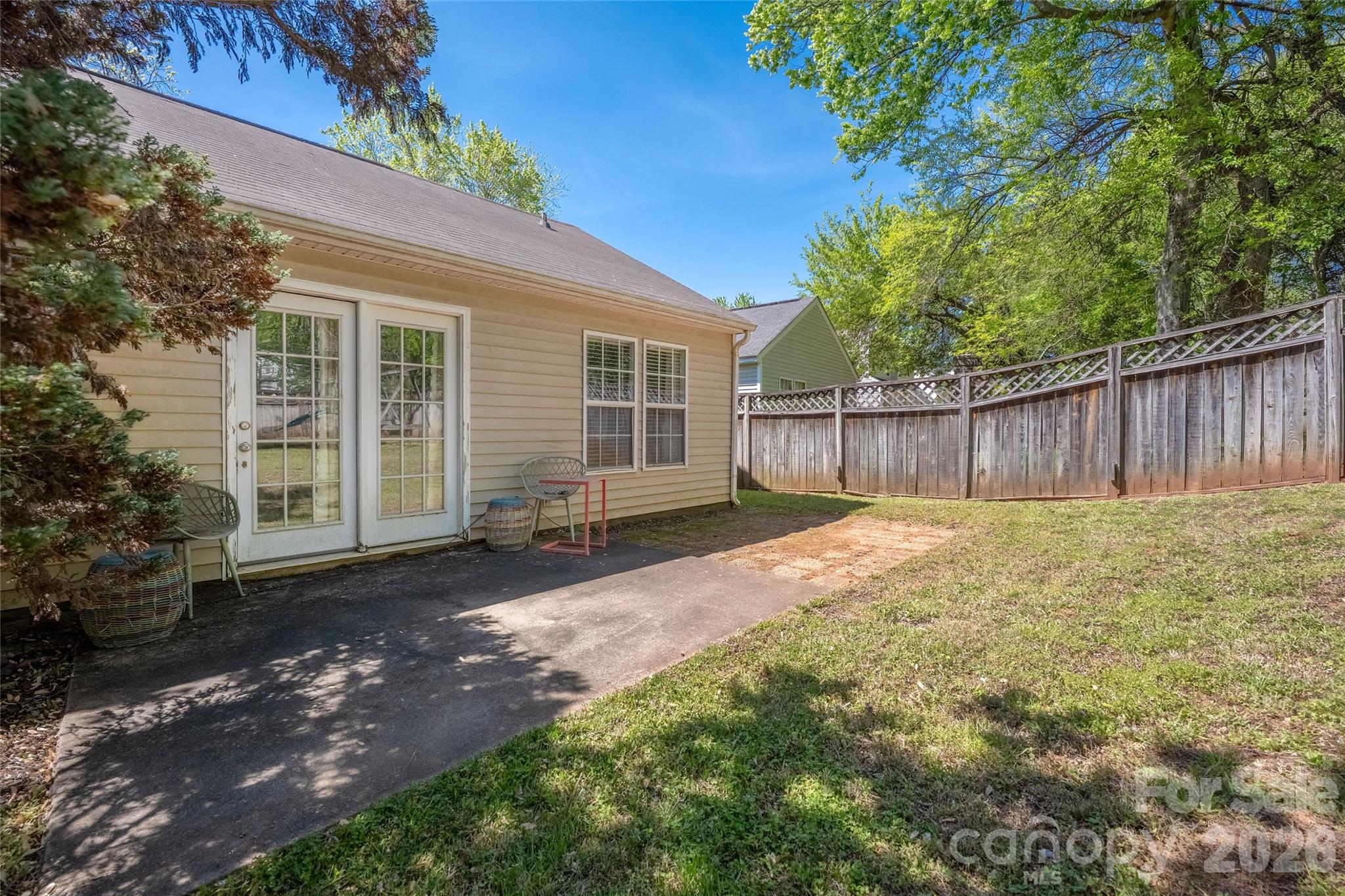 9713 Veronica Drive — Charlotte