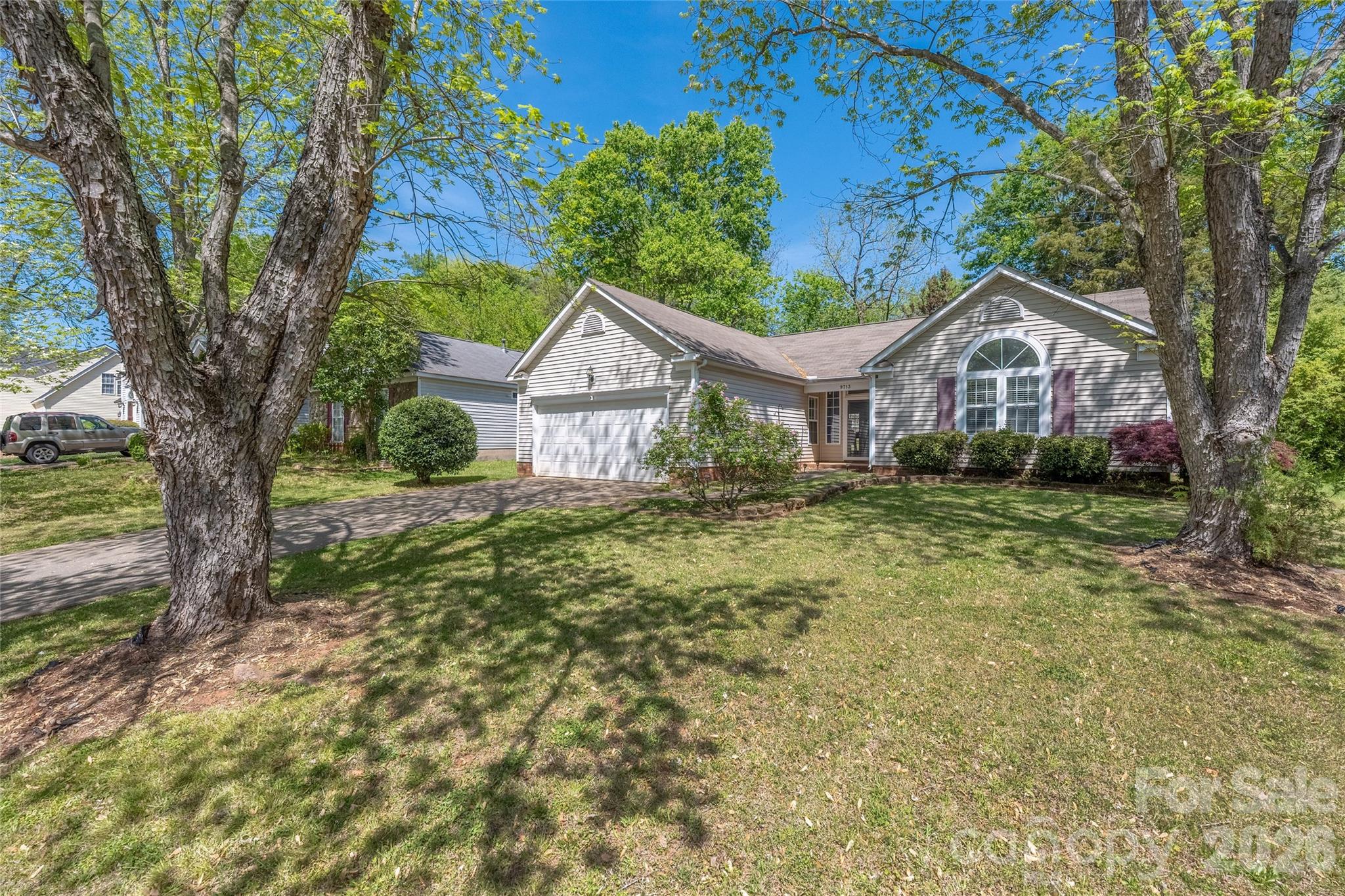 9713 Veronica Drive — Charlotte
