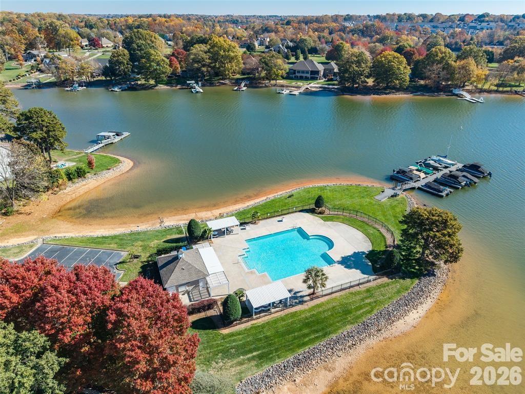 103 Pamlico Lane — Mooresville