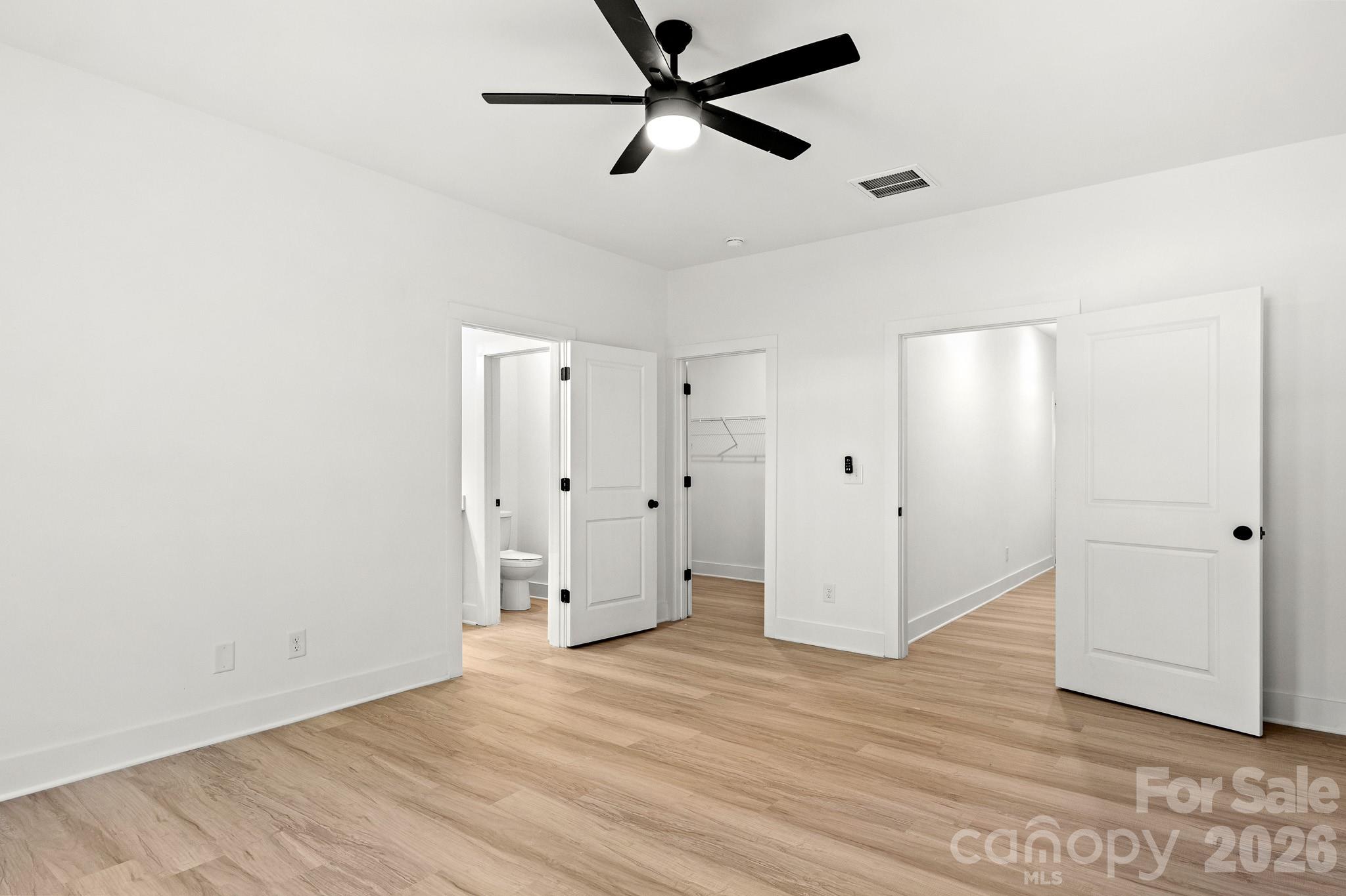 2526 Deherradora Avenue — Charlotte