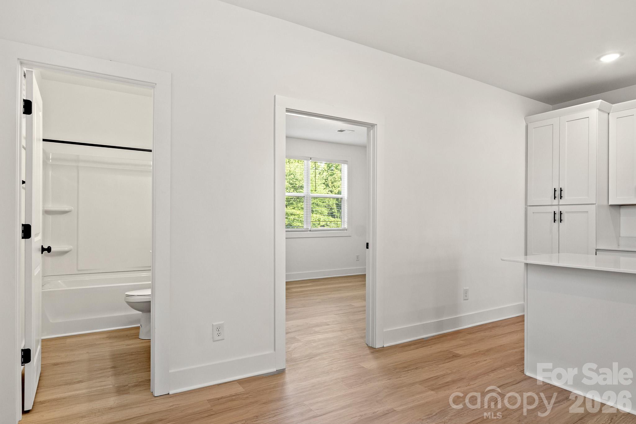 2526 Deherradora Avenue — Charlotte