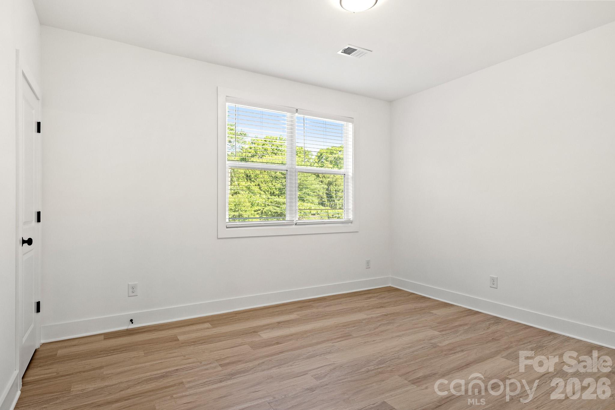 2526 Deherradora Avenue — Charlotte