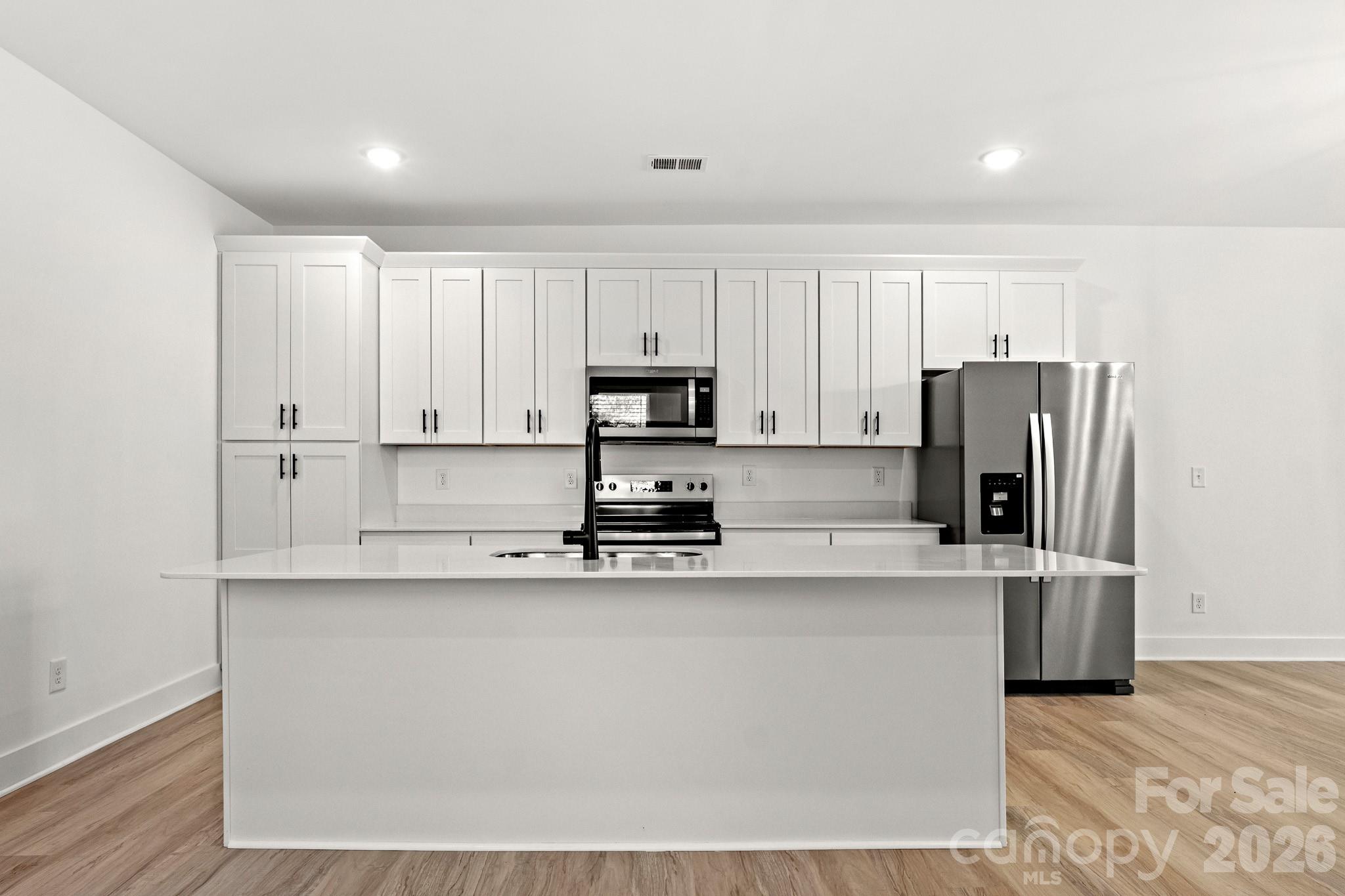 2526 Deherradora Avenue — Charlotte