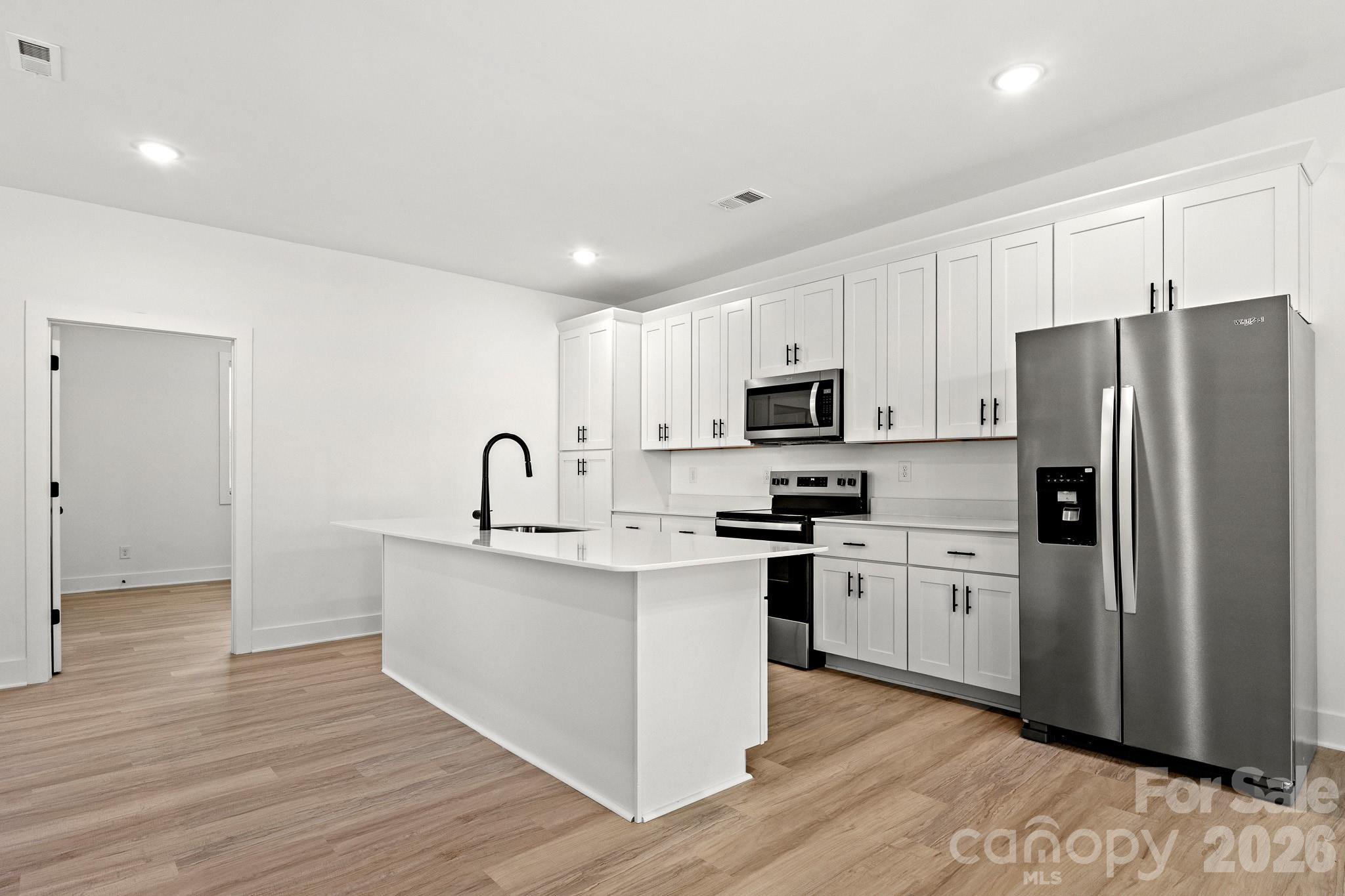 2526 Deherradora Avenue — Charlotte