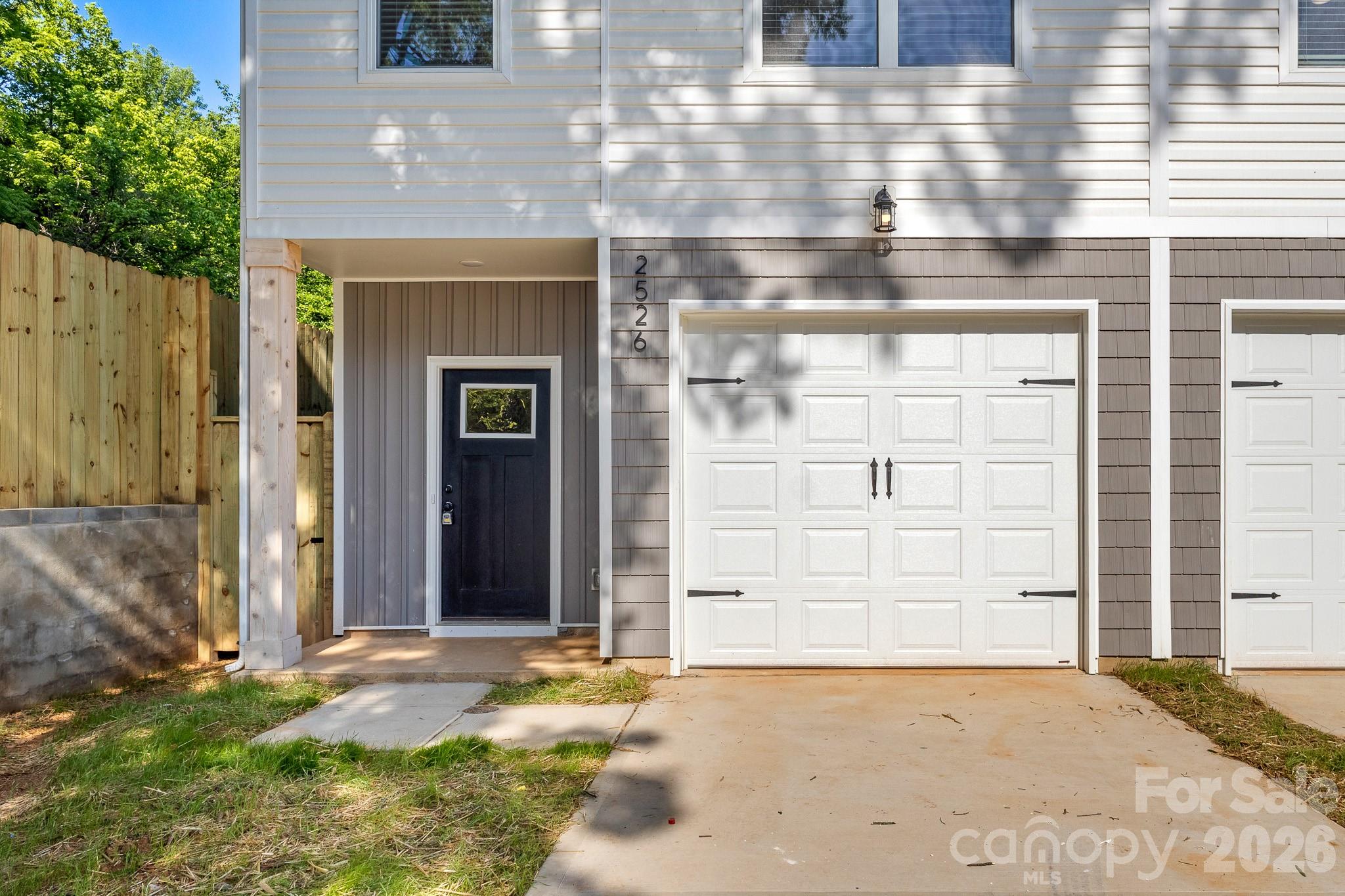 2526 Deherradora Avenue — Charlotte