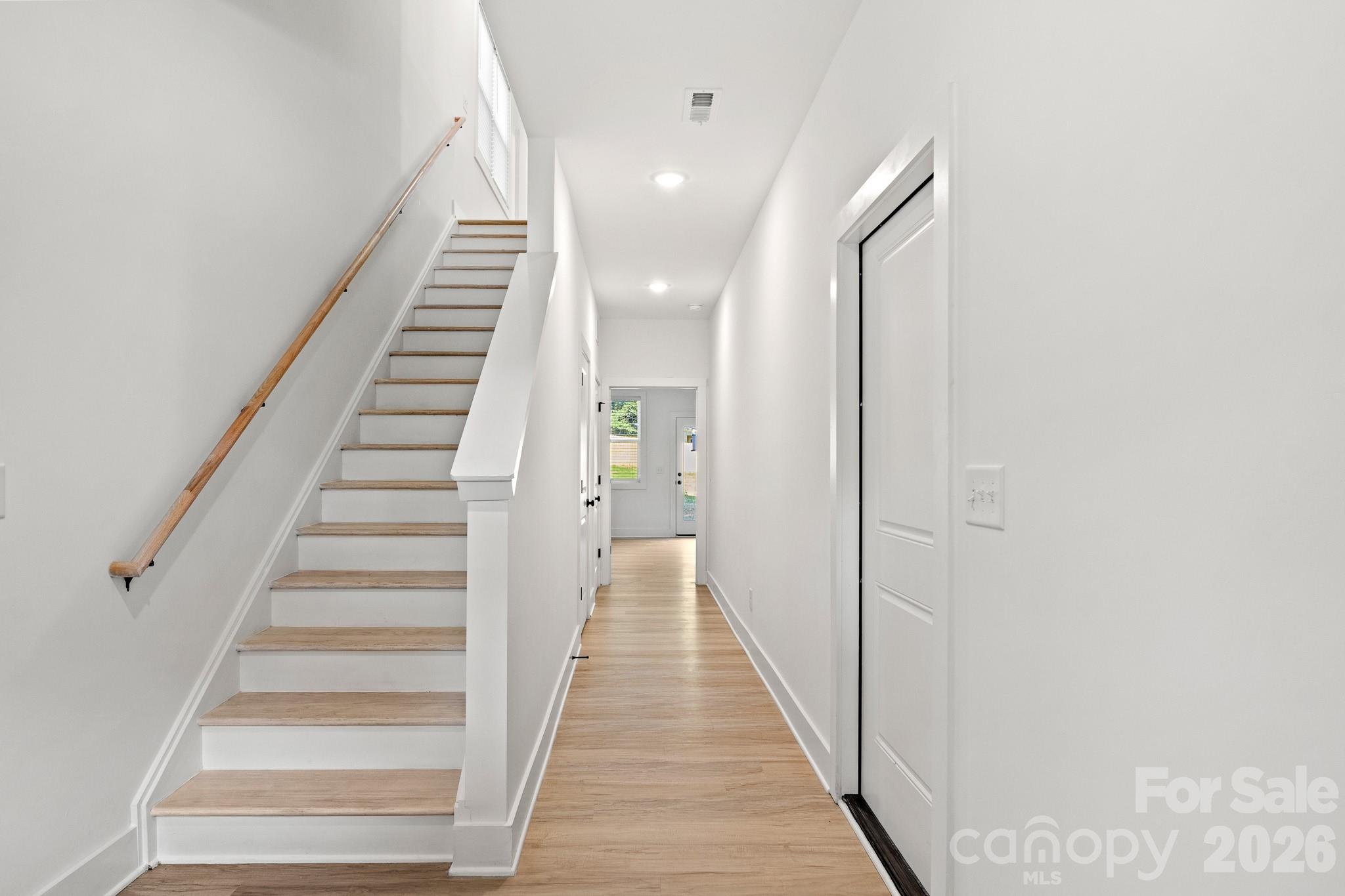 2526 Deherradora Avenue — Charlotte