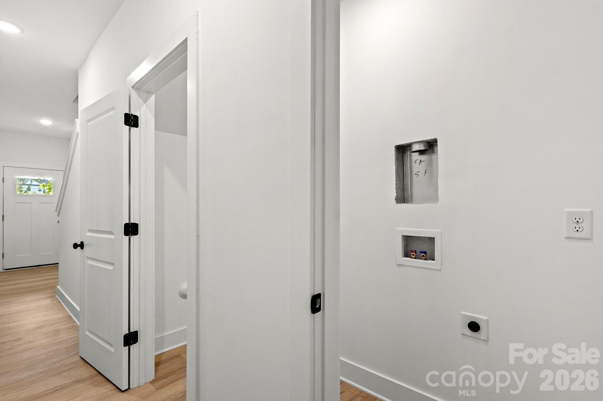 2526 Deherradora Avenue — Charlotte