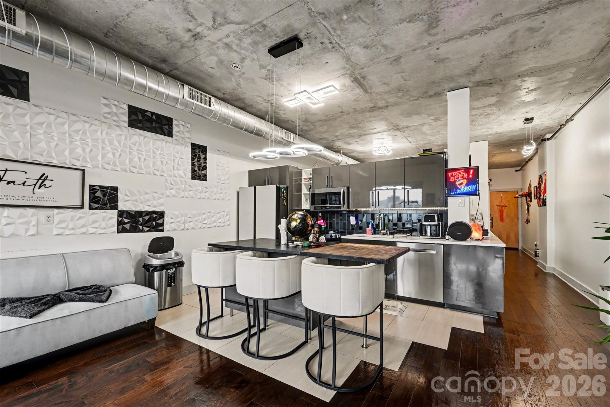505 E 6th Street #803 — Charlotte