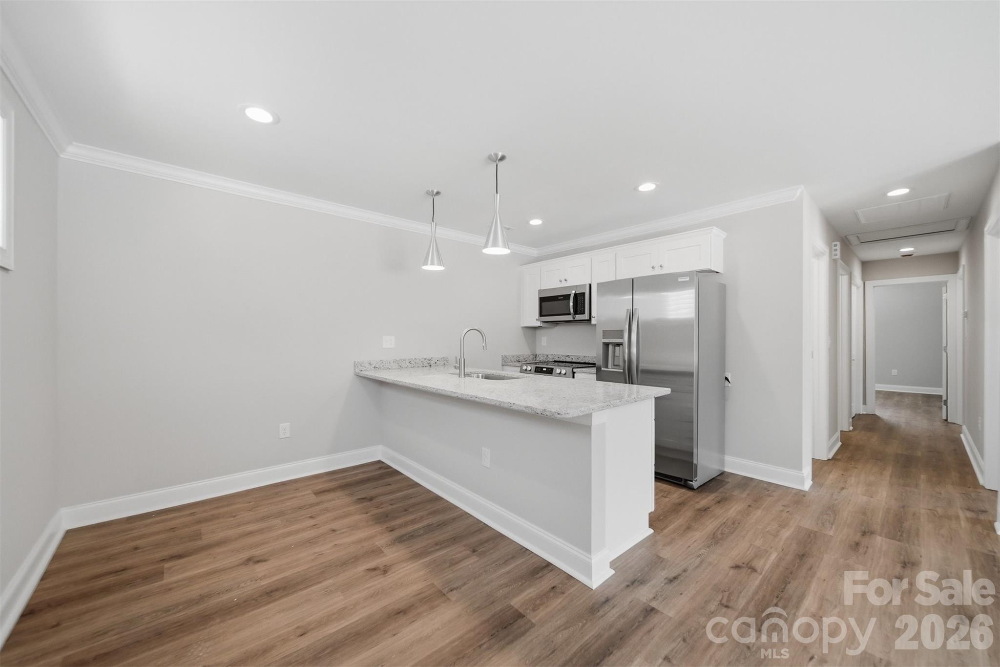 1294 18th Street NE — Hickory
