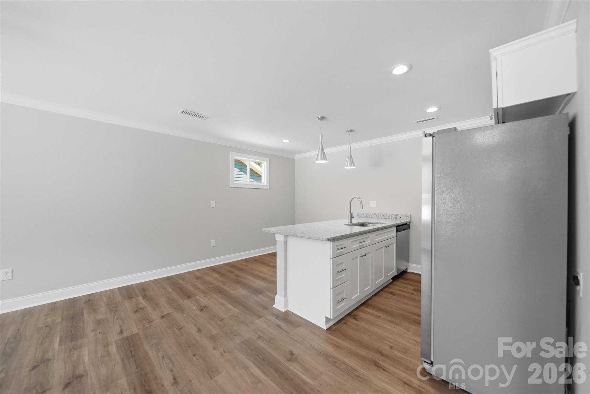 1294 18th Street NE — Hickory