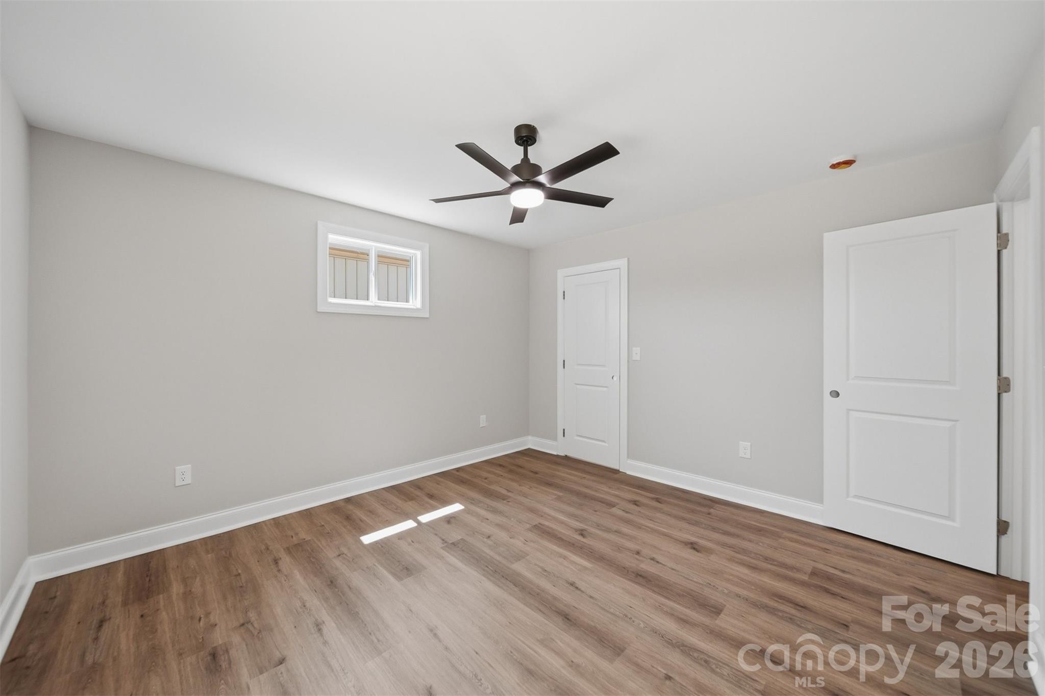 1294 18th Street NE — Hickory