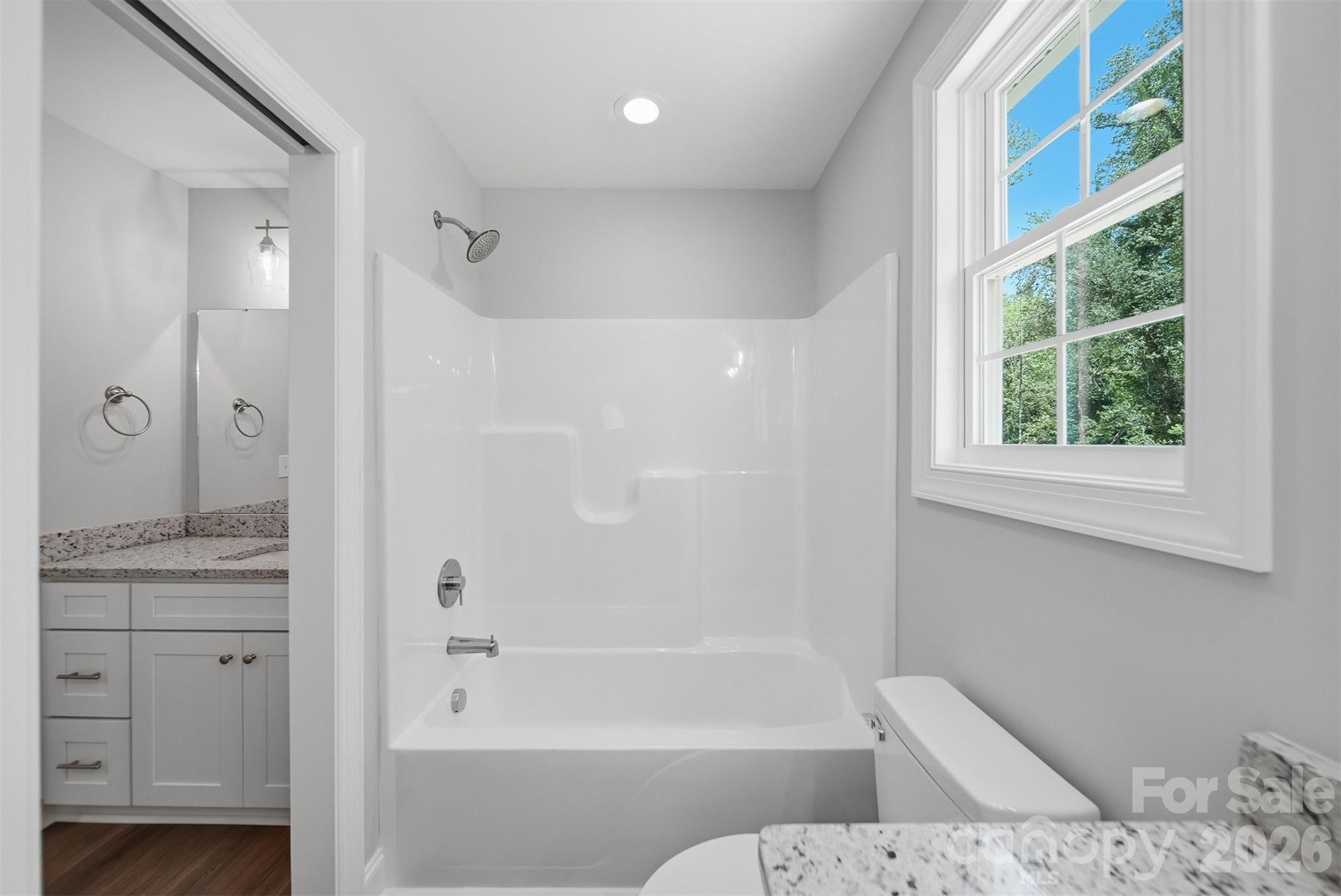 1294 18th Street NE — Hickory