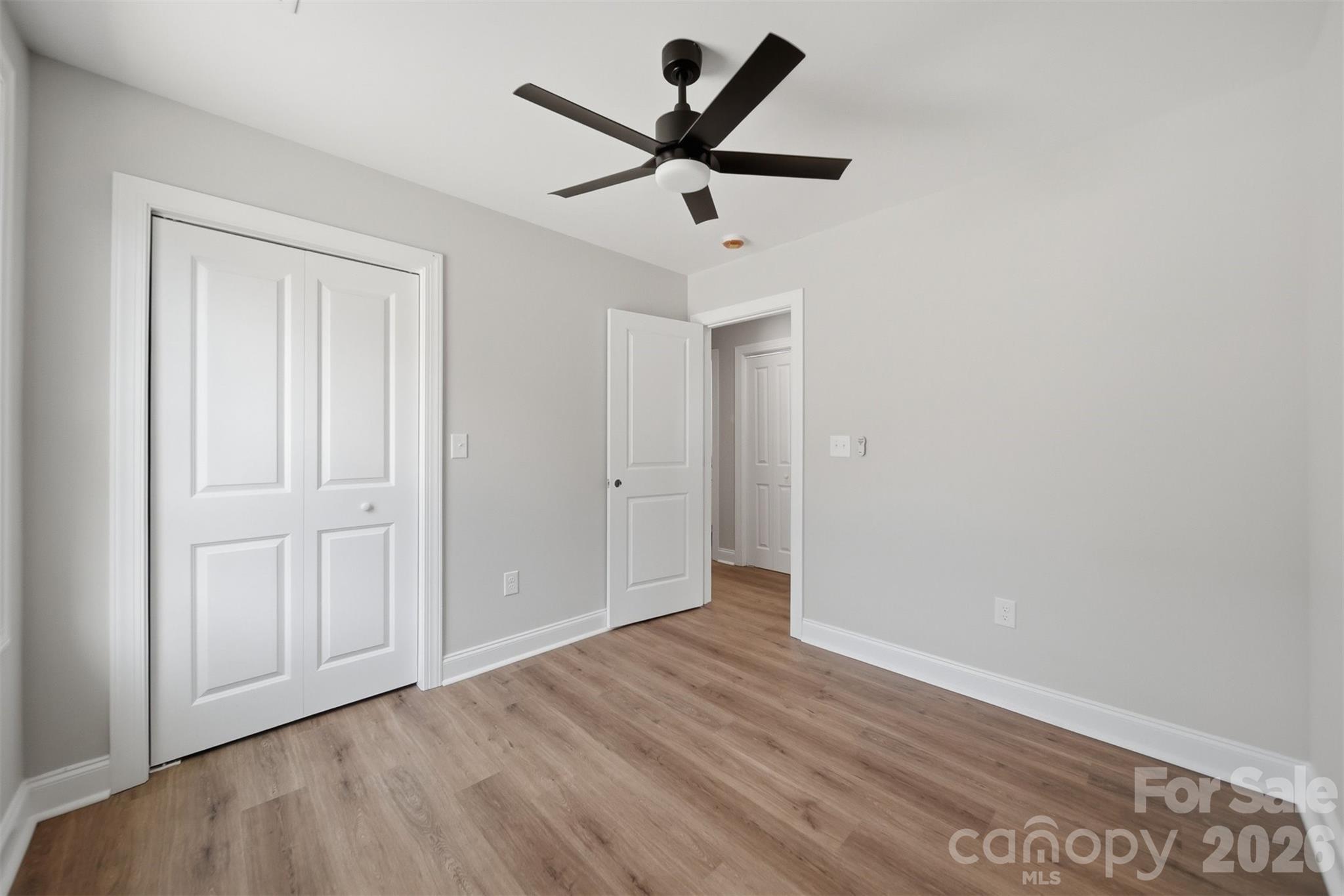 1294 18th Street NE — Hickory